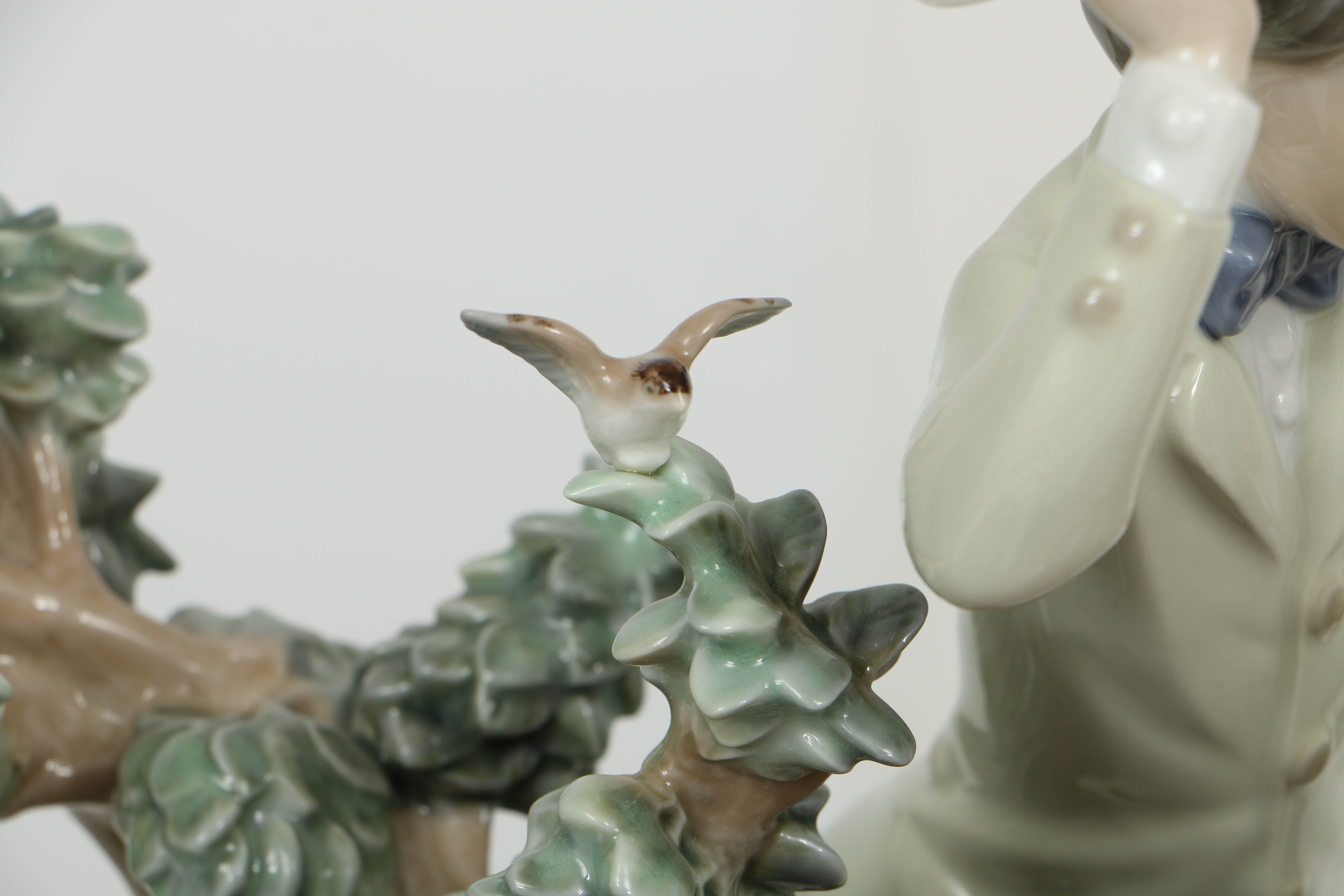 Limited Edition Lladro Figurine Of a "Young Couple with Car"