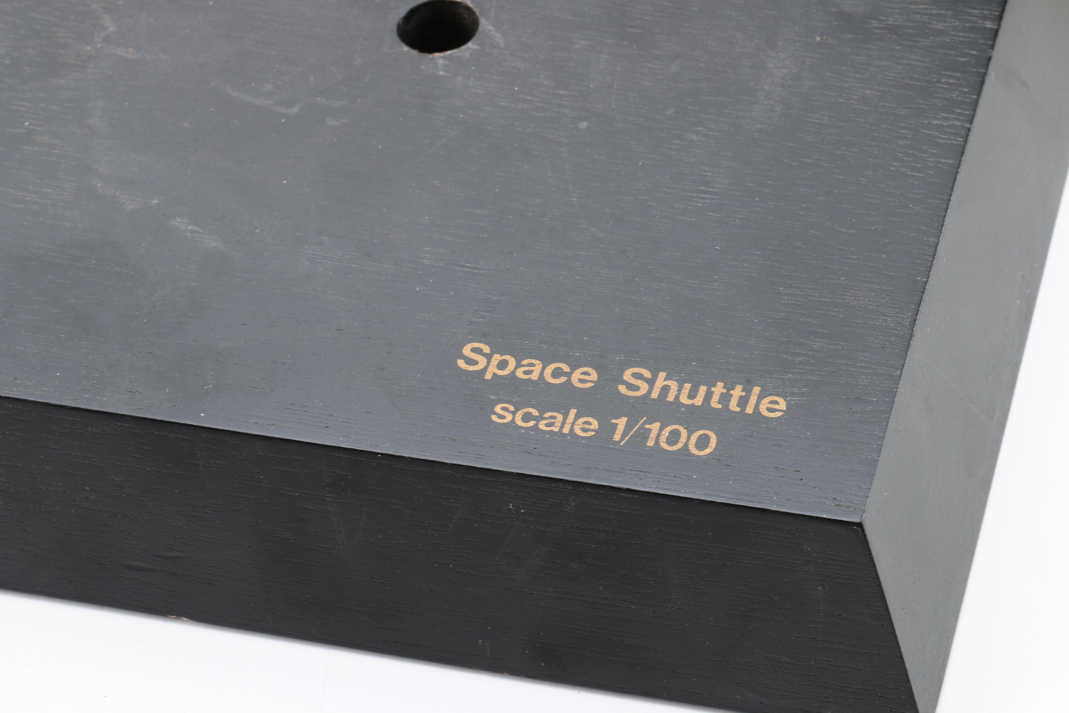 Space Shuttle "Atlantis" Model