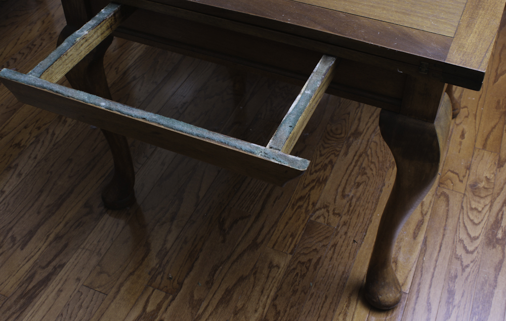 Vintage Queen Anne Style Game Table with Leaves