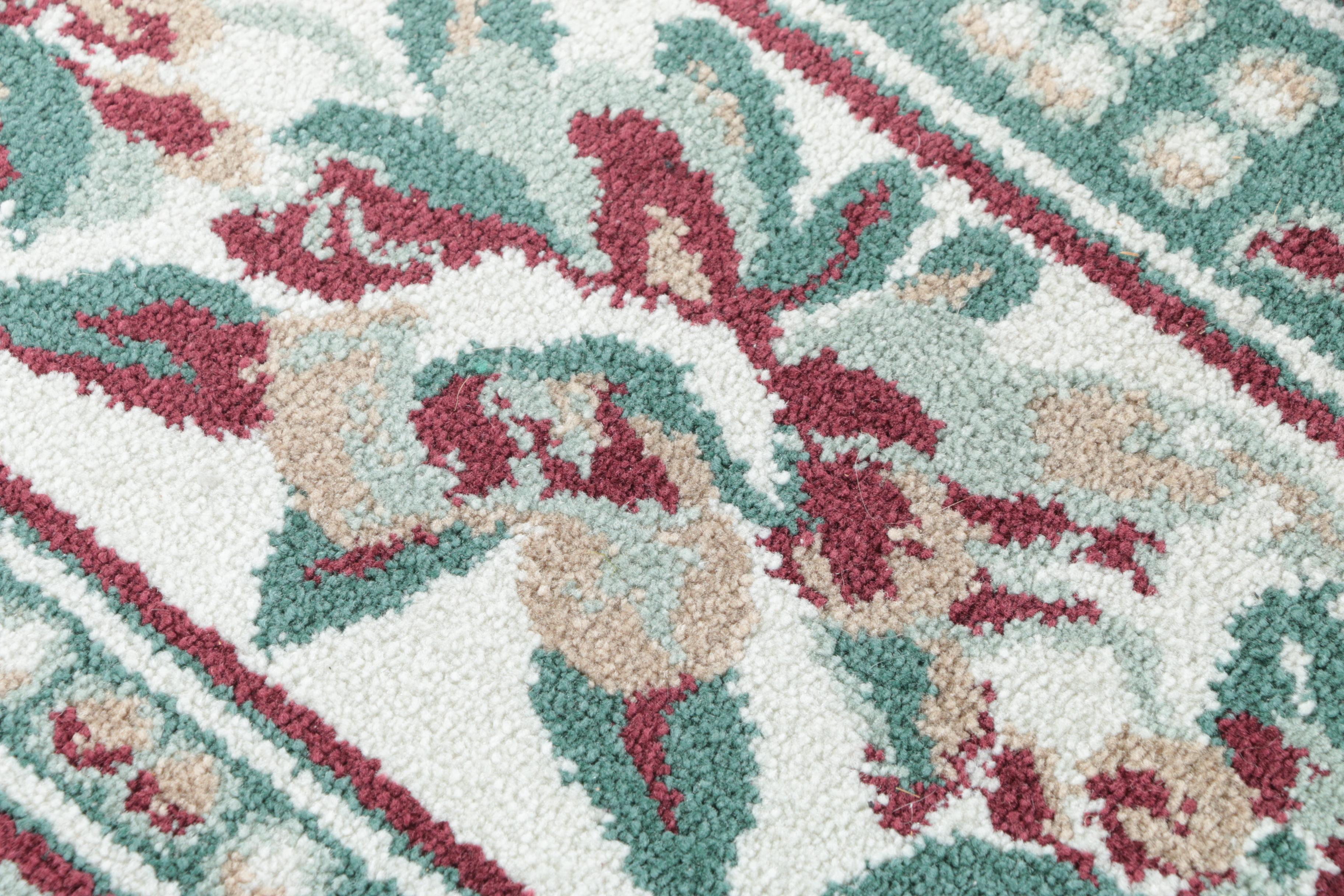 Power-Loomed "Chateau Collection" Area Rug by The Craftsmen of the Heritage Rug
