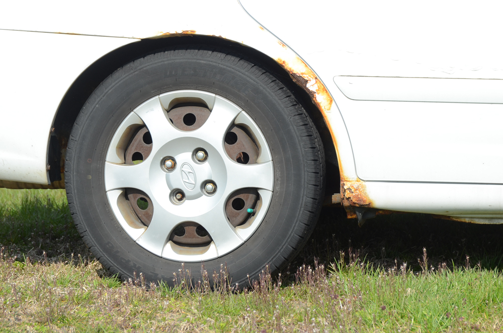 2003 White Hyundai Elantra GLS