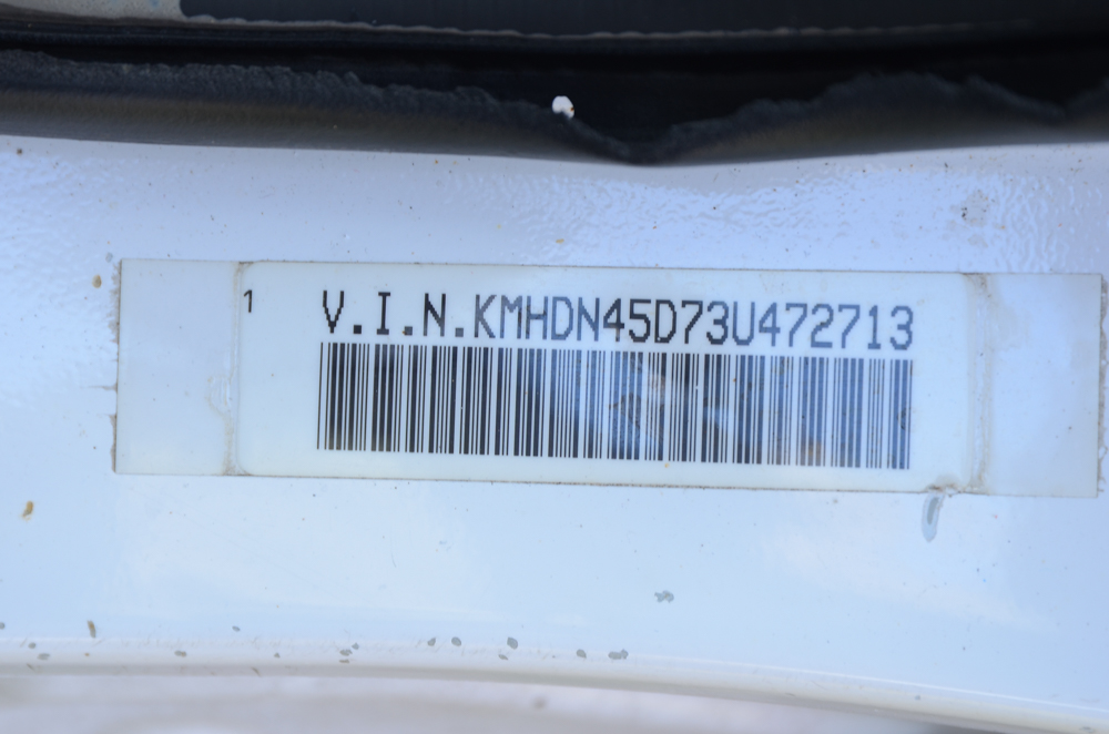 2003 White Hyundai Elantra GLS