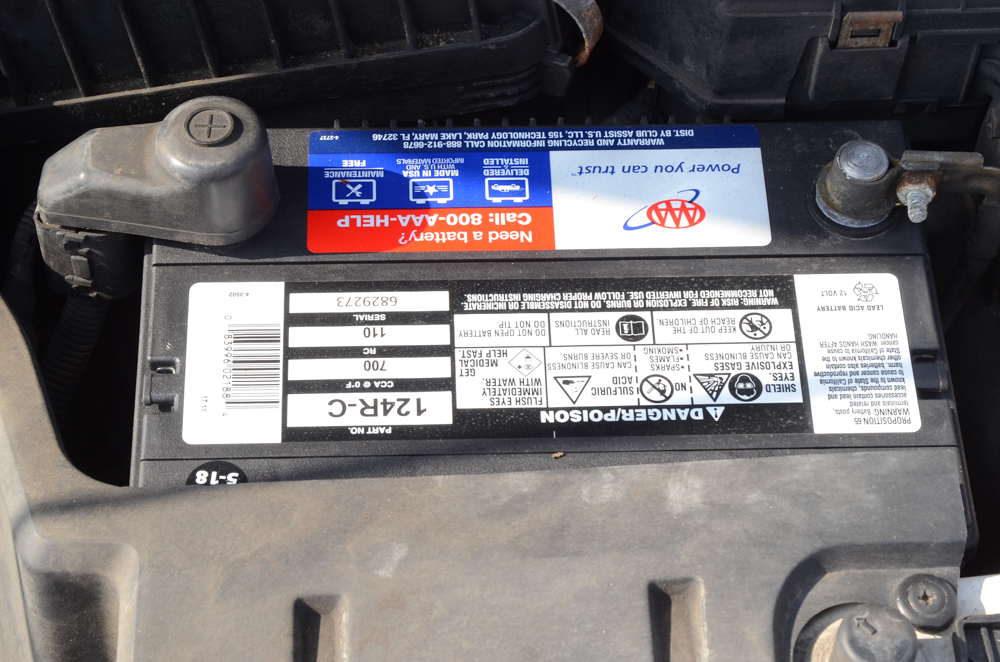 2003 White Hyundai Elantra GLS