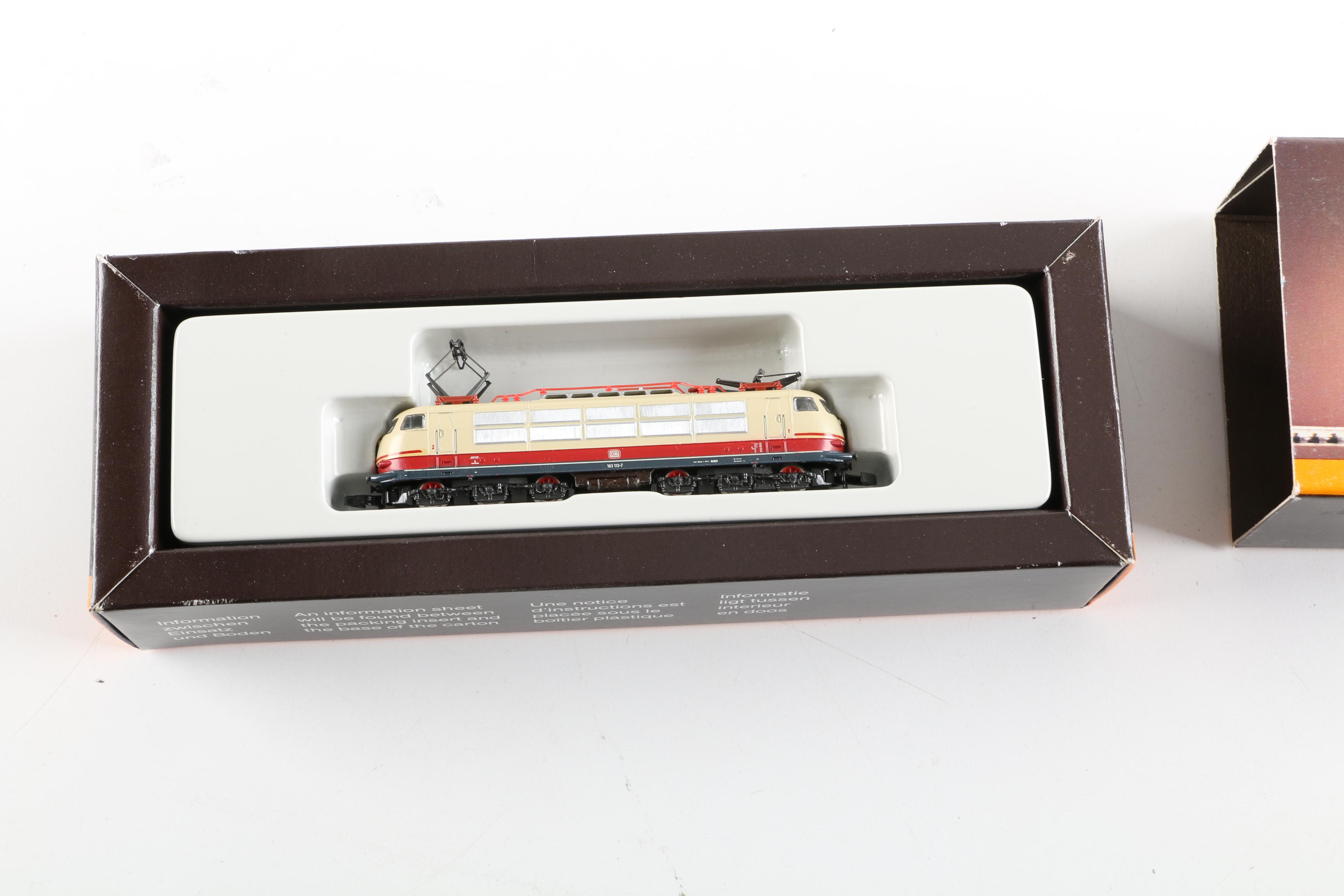 Märklin Mini-Club Miniature Train Cars and Engines