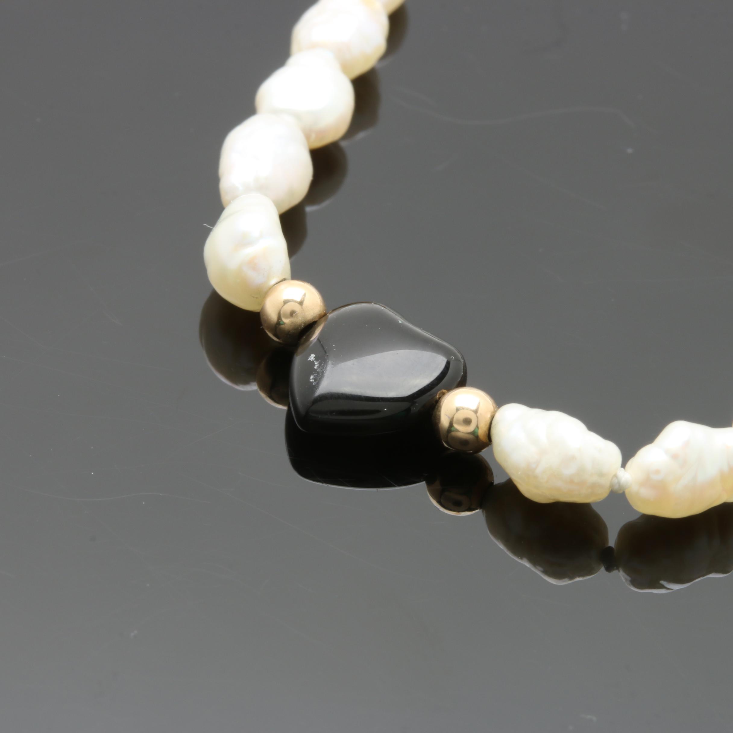 14K Yellow Gold Black Onyx and Cultured Freshwater Pearl Beaded Bracelet