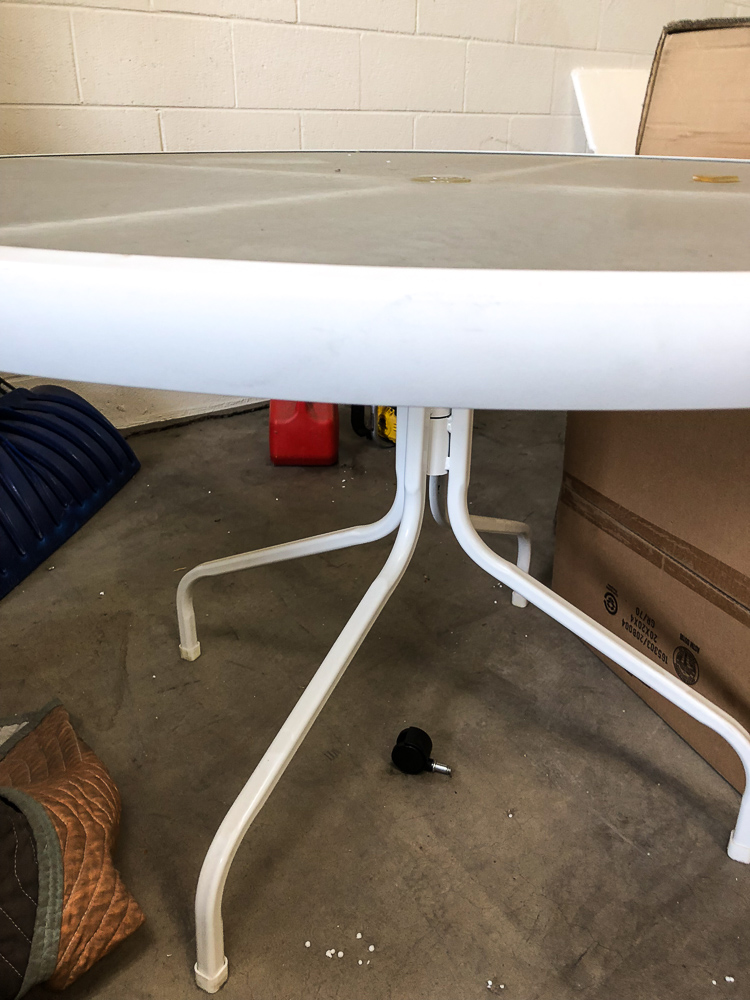 Lloyd Flanders White Outdoor Table