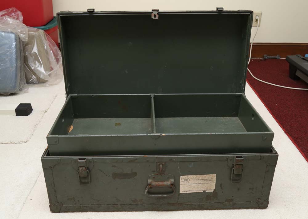 Vintage 1949 Doehler Military Foot Locker