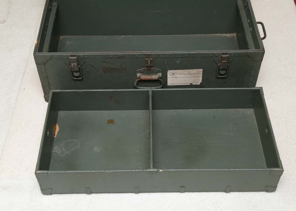 Vintage 1949 Doehler Military Foot Locker