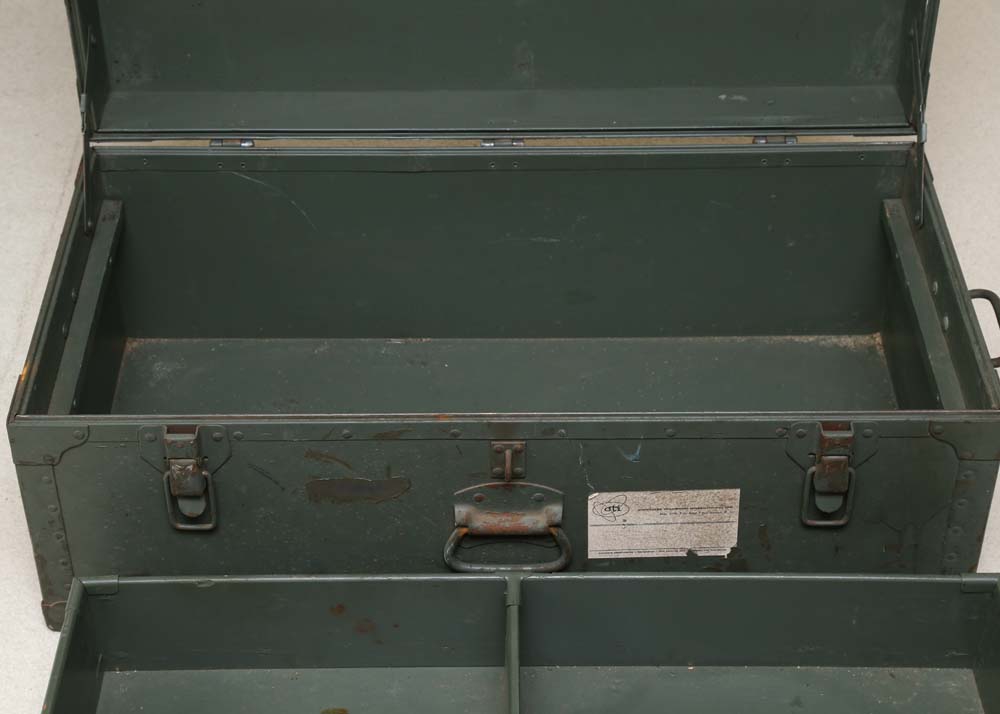 Vintage 1949 Doehler Military Foot Locker