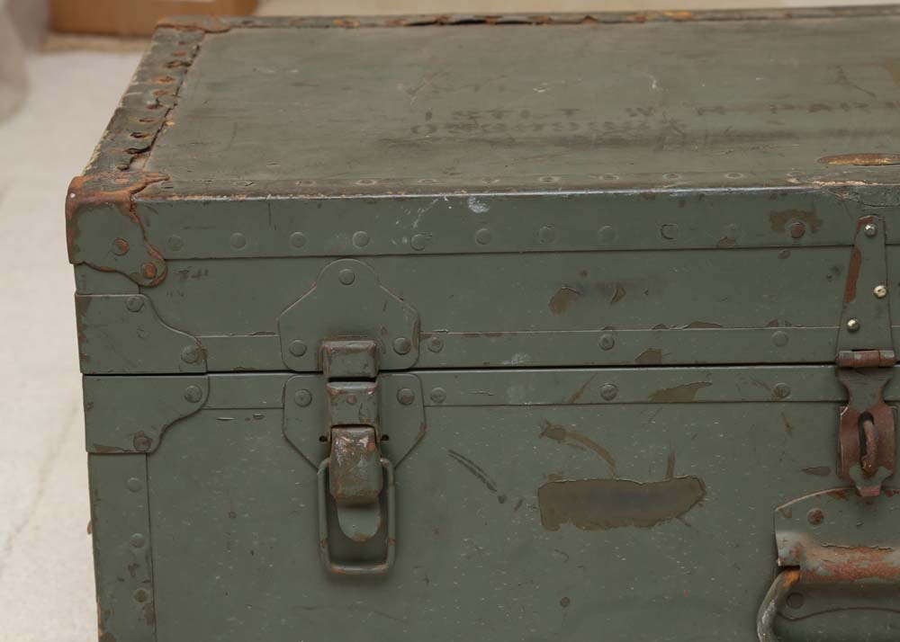 Vintage 1949 Doehler Military Foot Locker