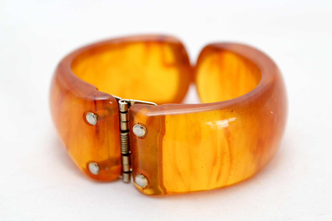 Vintage Bakelite Cuff Bracelet