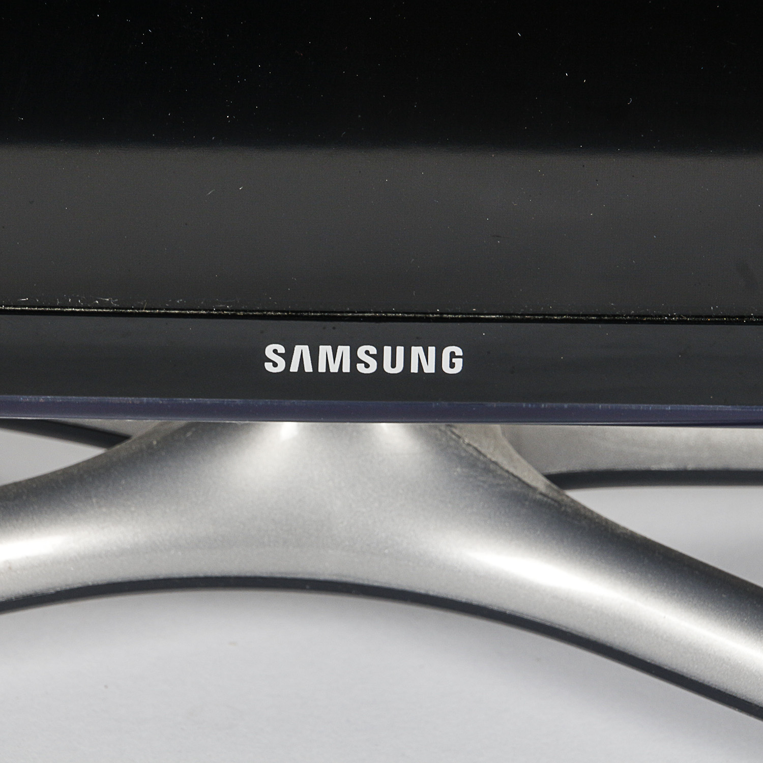 40" Samsung Flat Screen Television