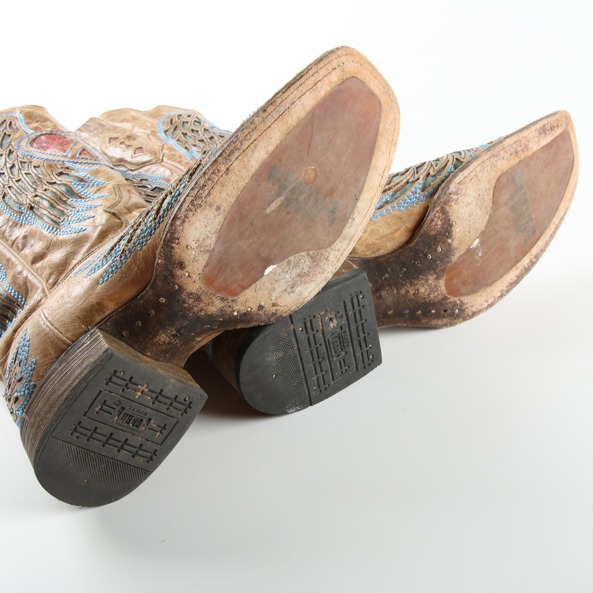 Women's Corral Leather Western Boots with Cut-Out Peace Heart Designs with Wings