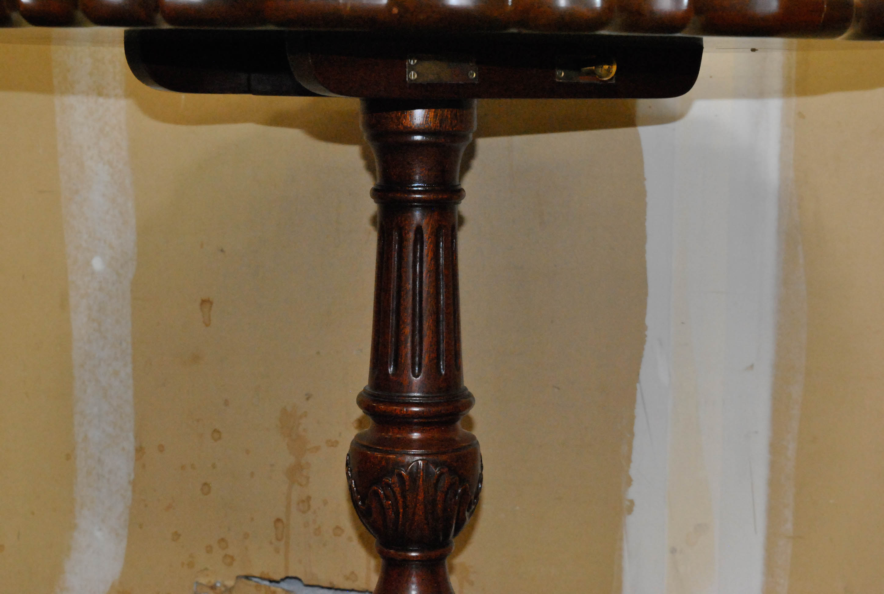 Chippendale Style Tilt-Top Tea Table