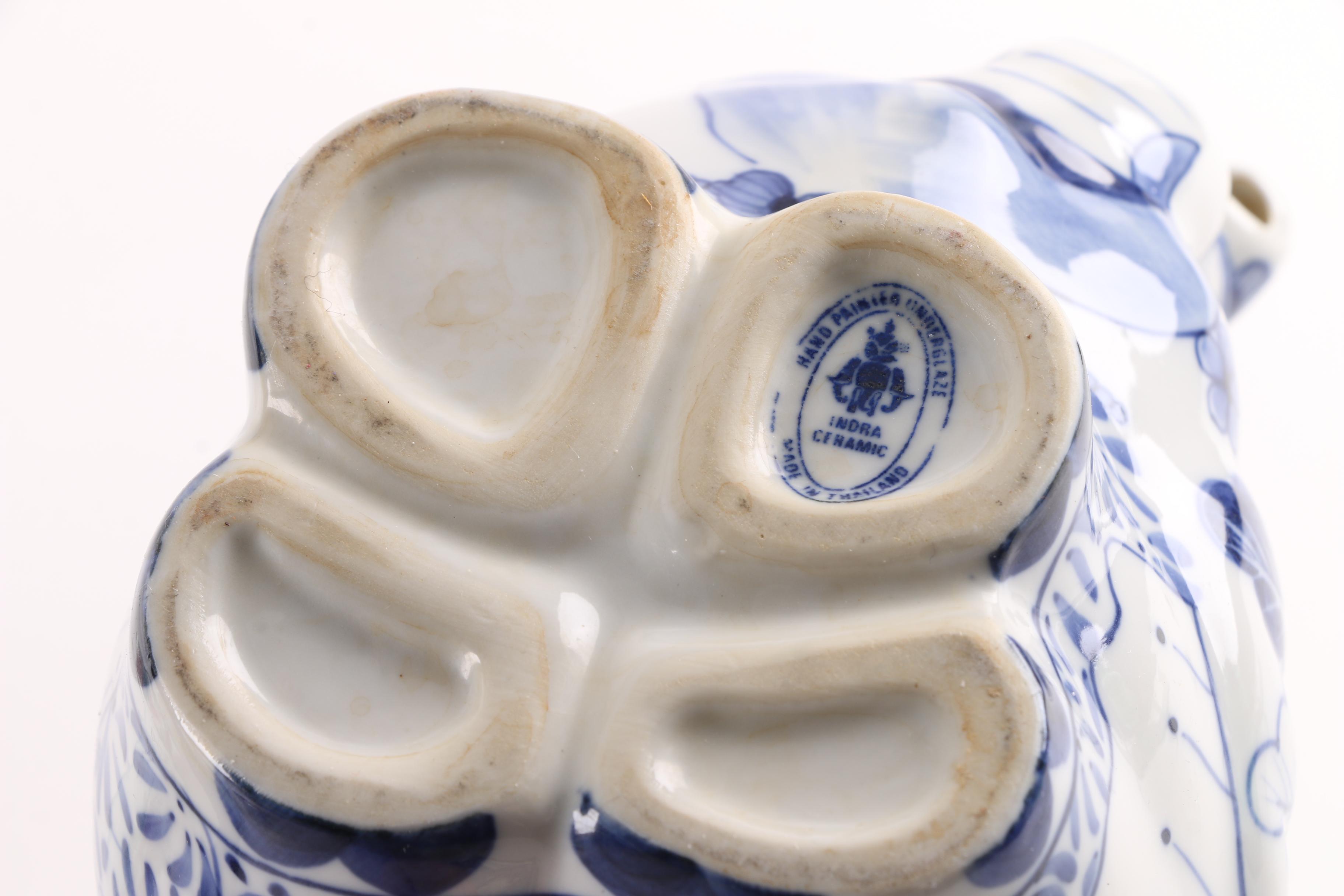 Cat Chopstick Rests and East Asian Tableware