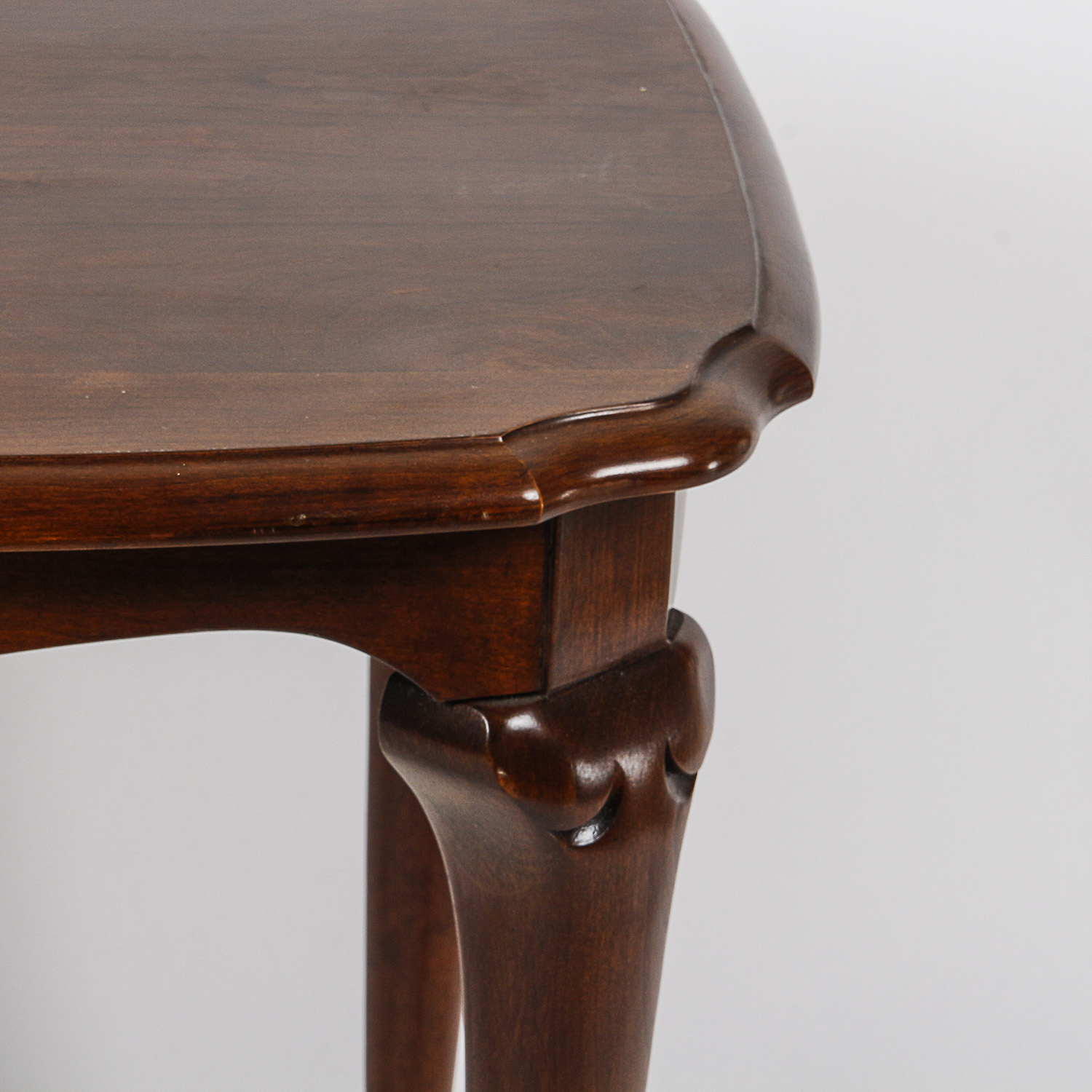 Queen Anne Style End Table