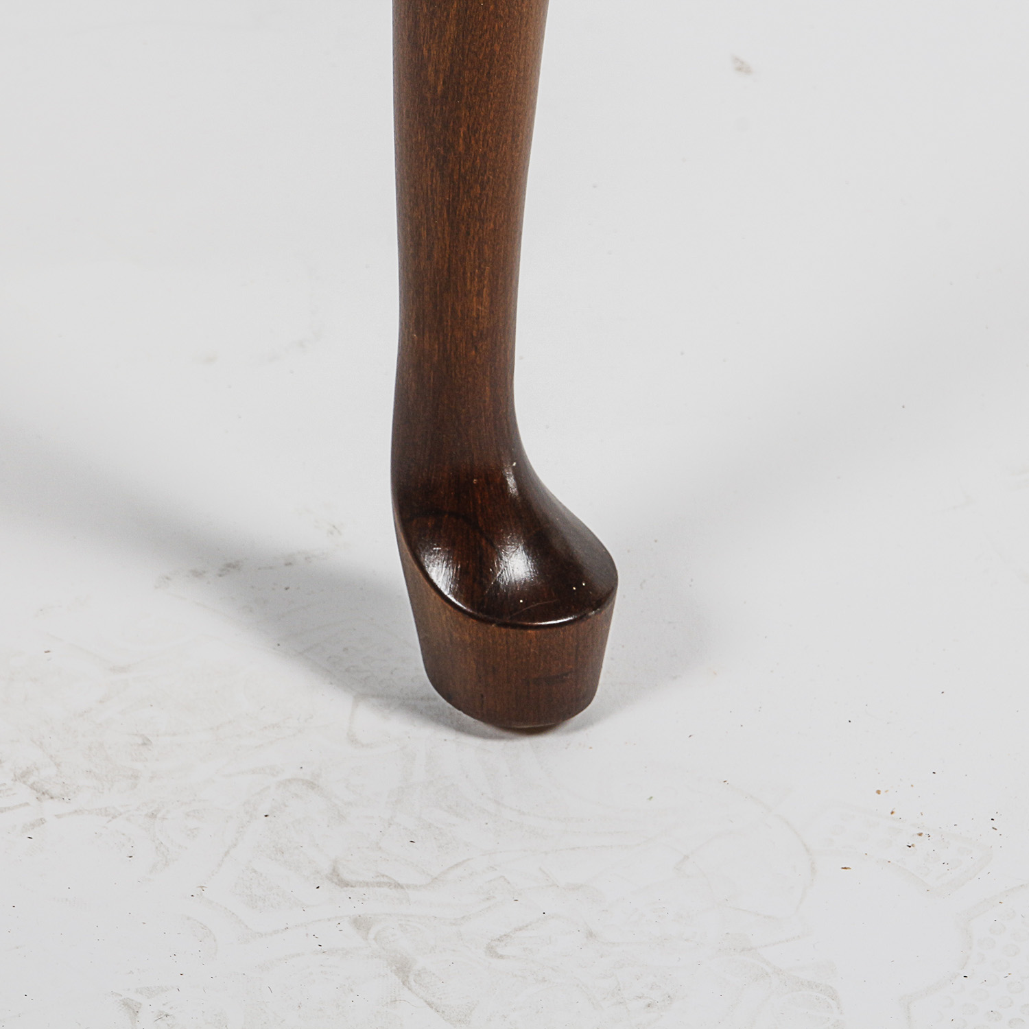 Queen Anne Style End Table