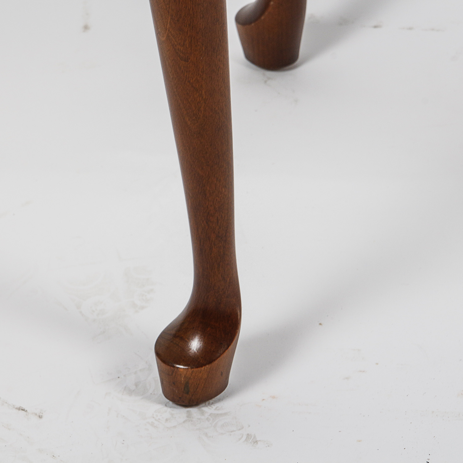 Queen Anne Style End Table