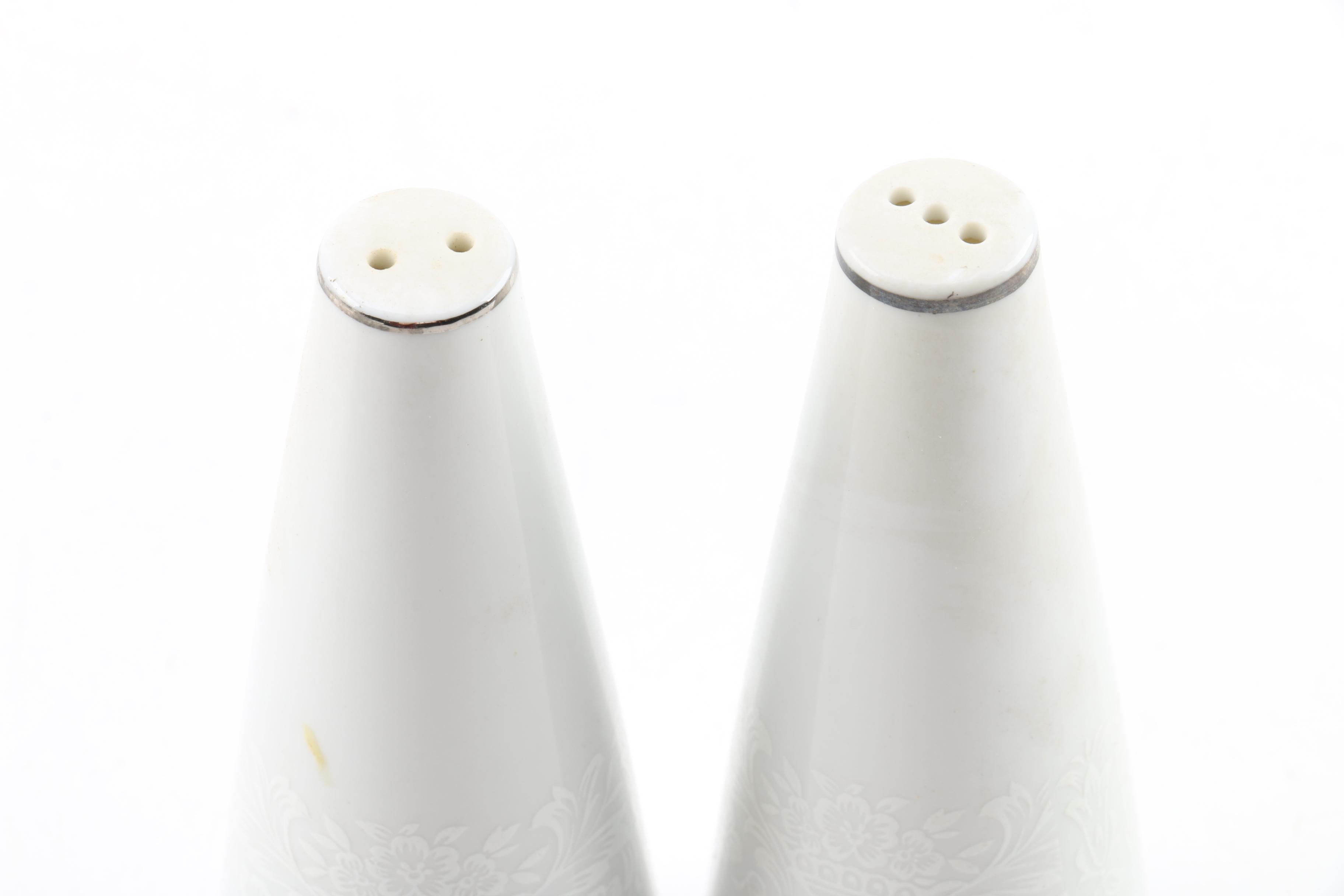 Four Crown China "Southampton" Dinnerware