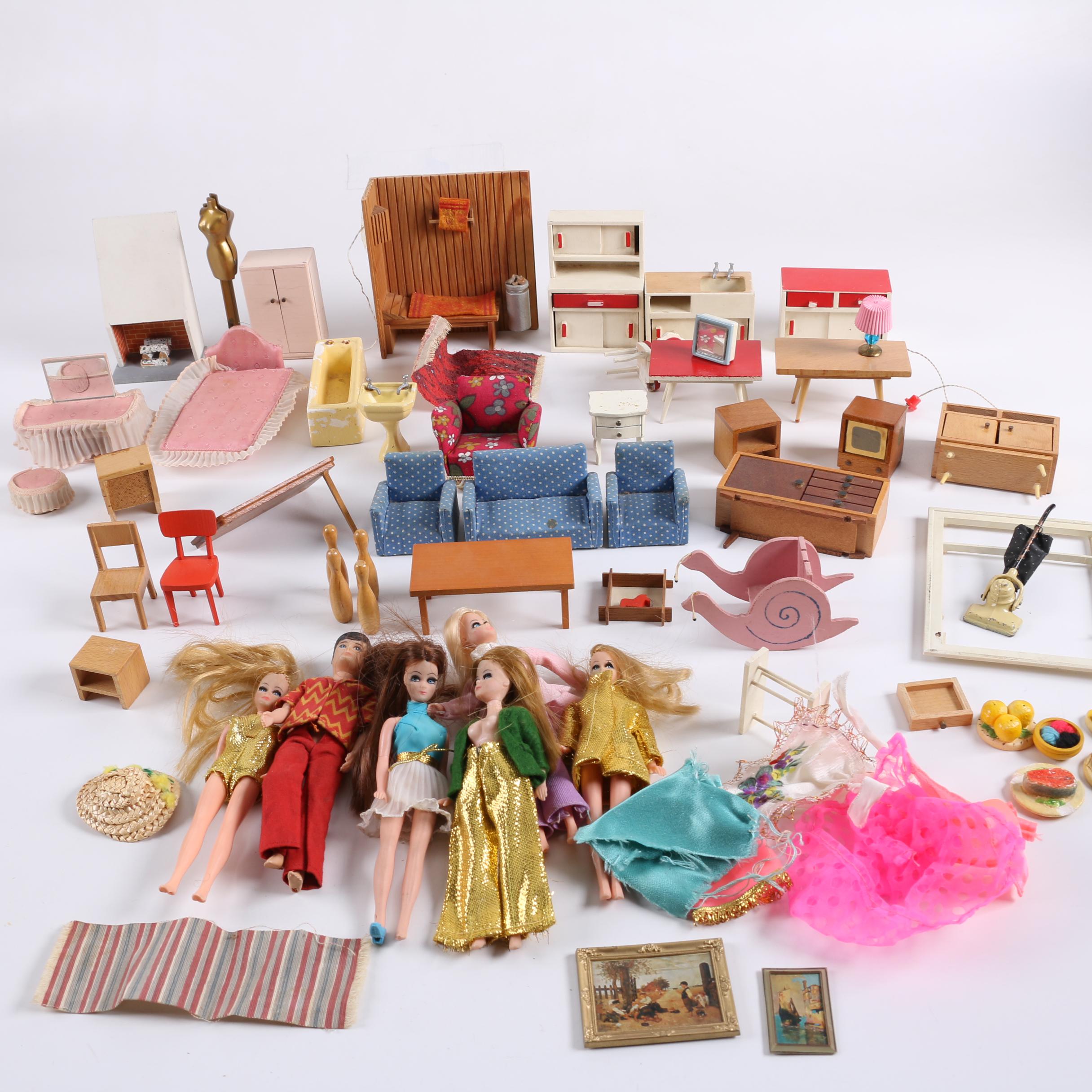 Vintage Dolls and Dollhouse Furniture with Disney "Snow White" Case