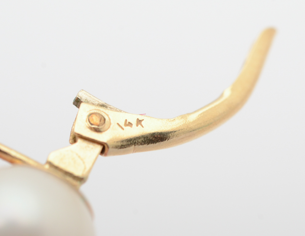 Freshwater Cultured and Cultured Pearl Jewelry