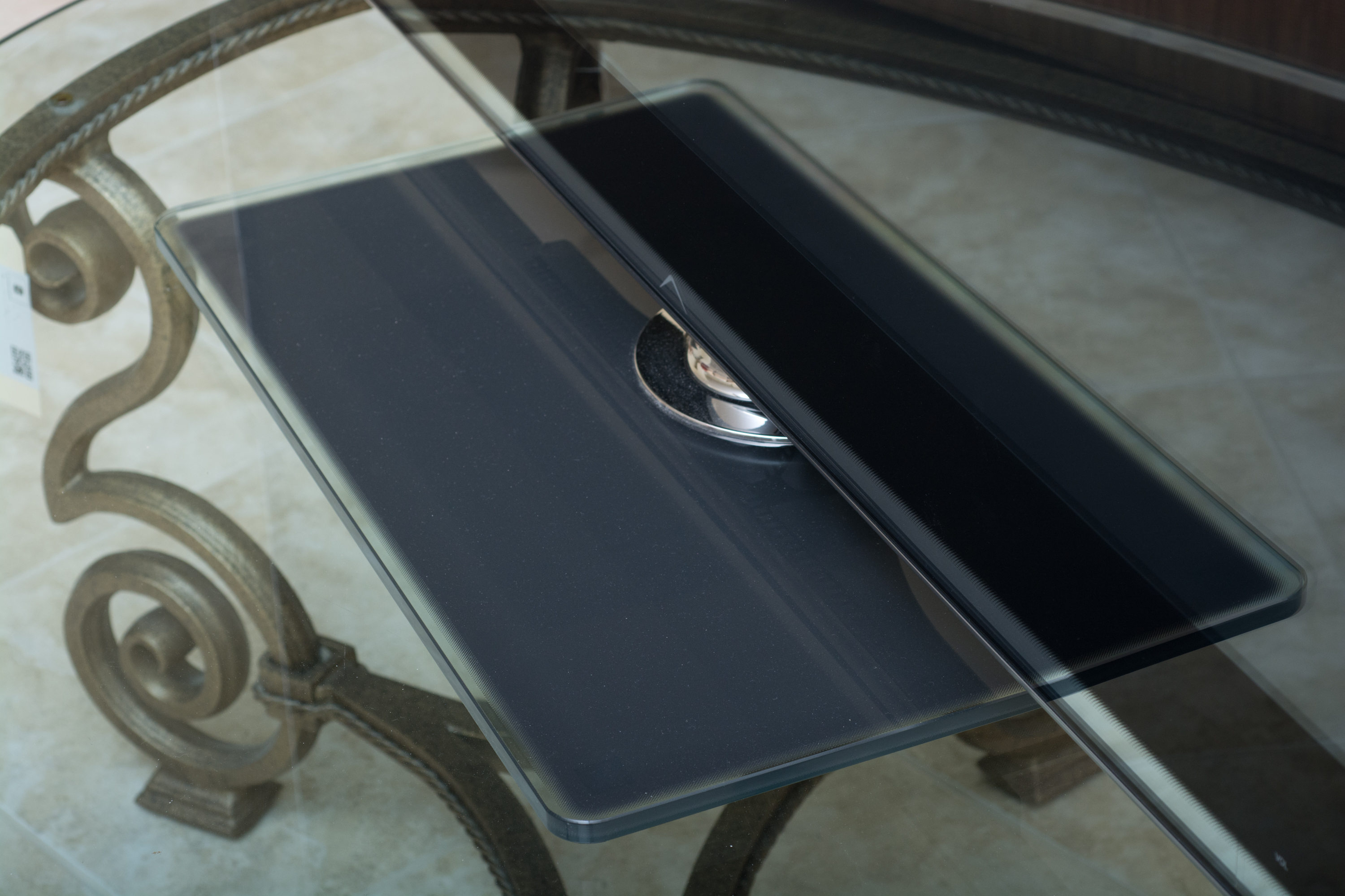 Sharp Aquos Quattron 60" LED-LCD HDTV