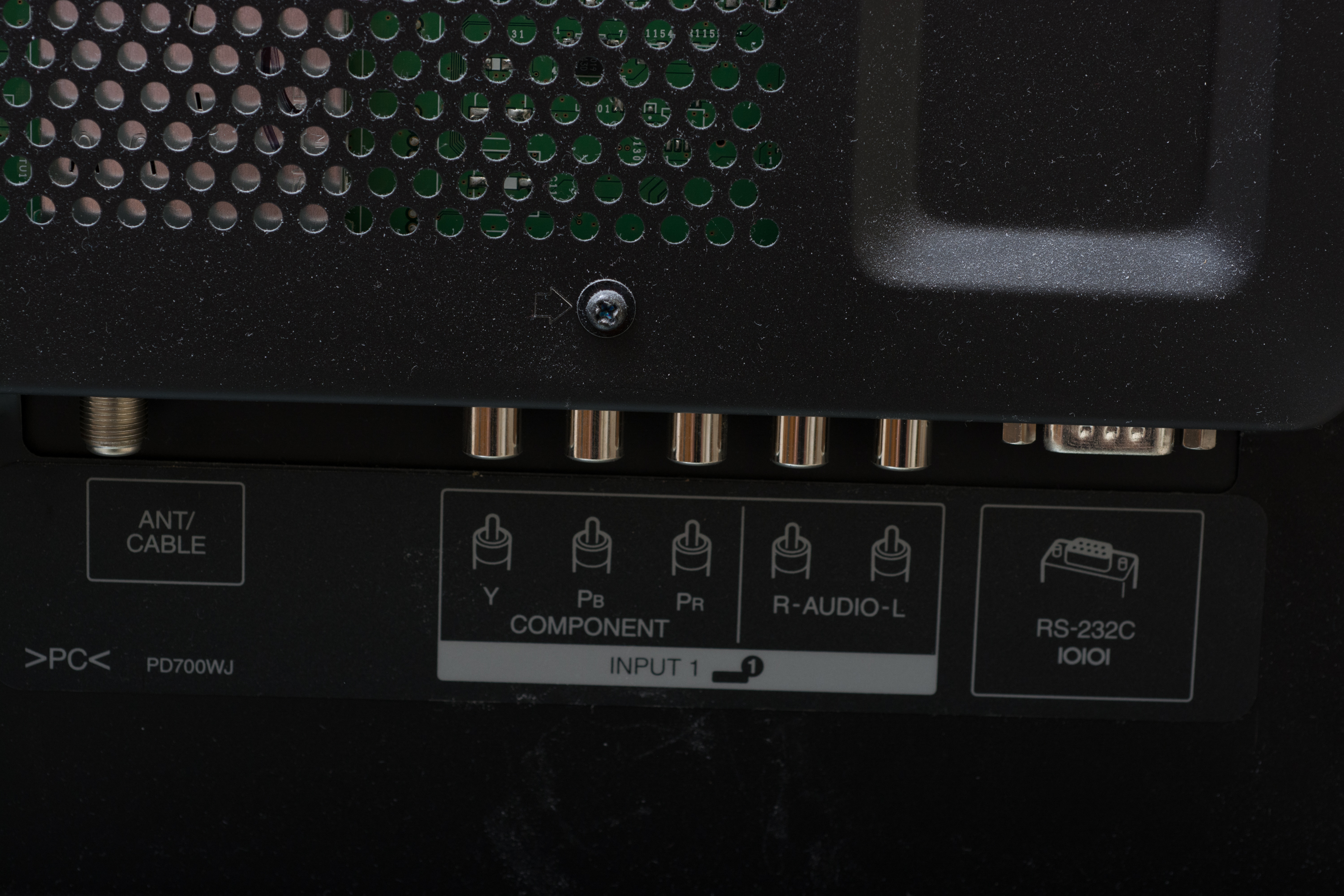 Sharp Aquos Quattron 60" LED-LCD HDTV