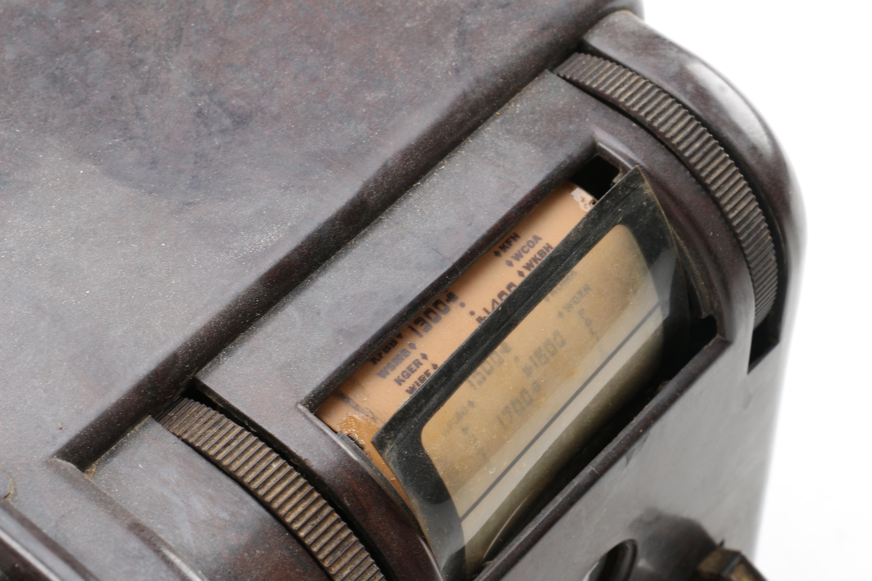 C. 1940s Montgomery Wards Airline Tabletop Radio