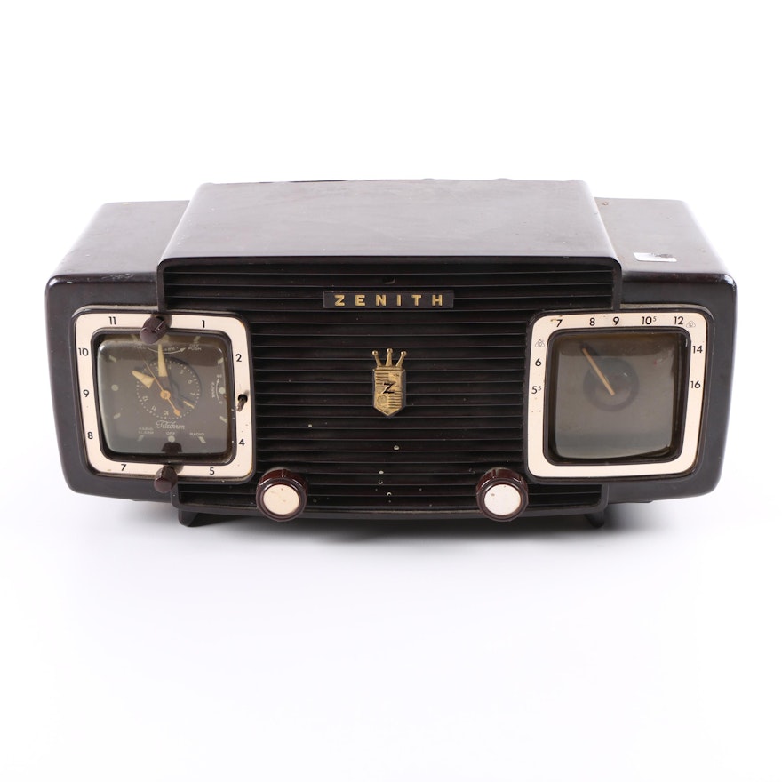 1954 Zenith Model L520 Clock Radio