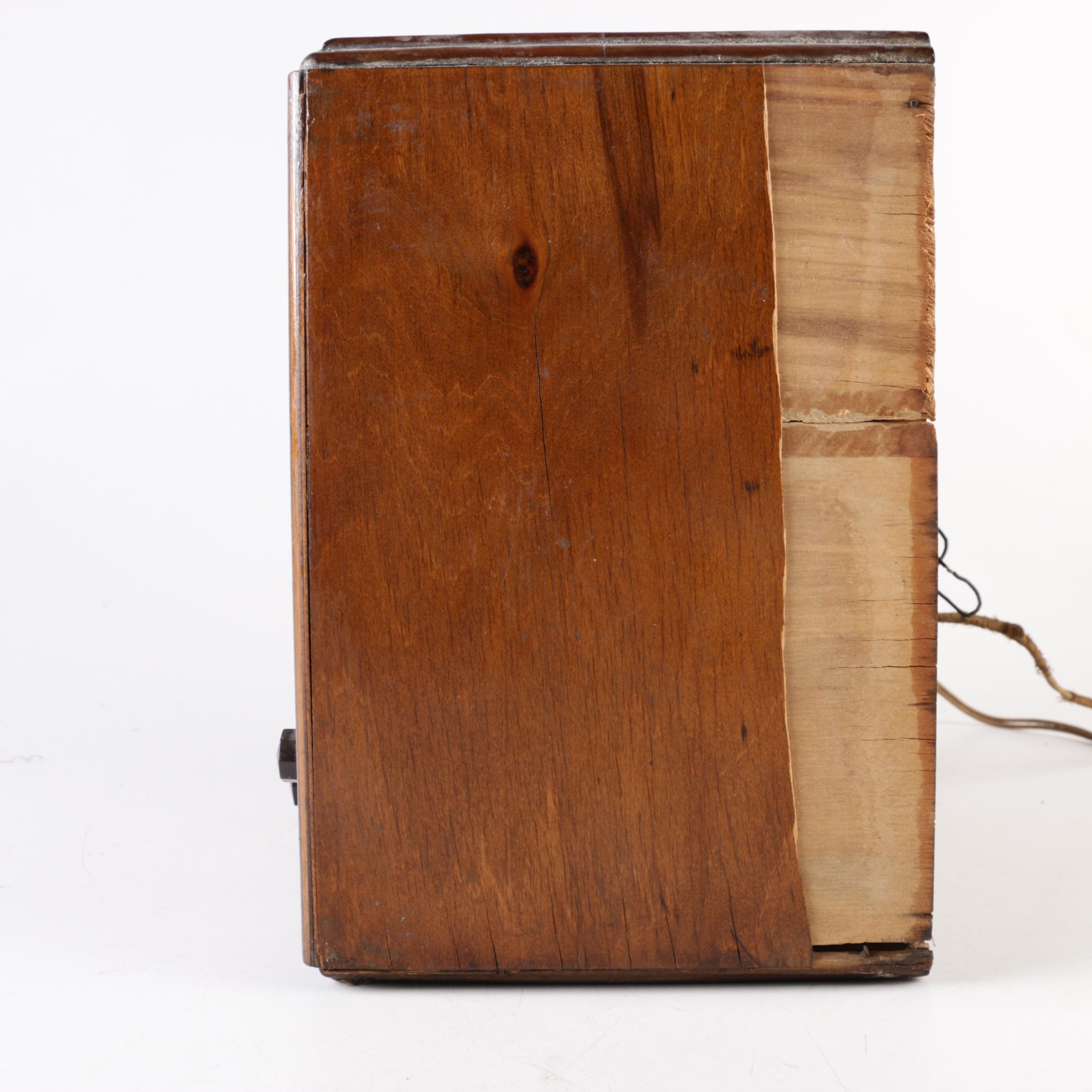 1936 Crosley Model 516 Radio