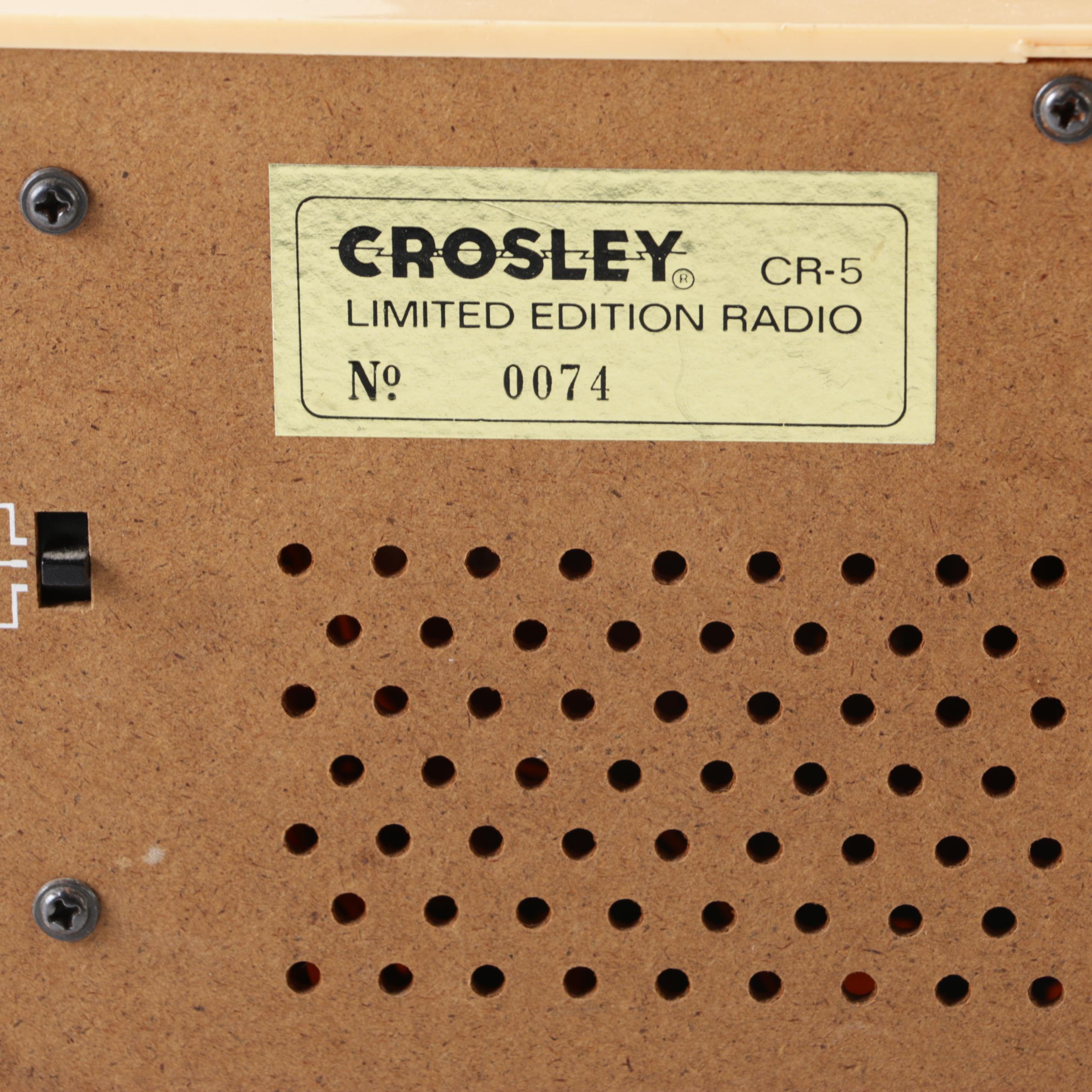 Crosley CR-5 Collector's Edition AM/FM Radio