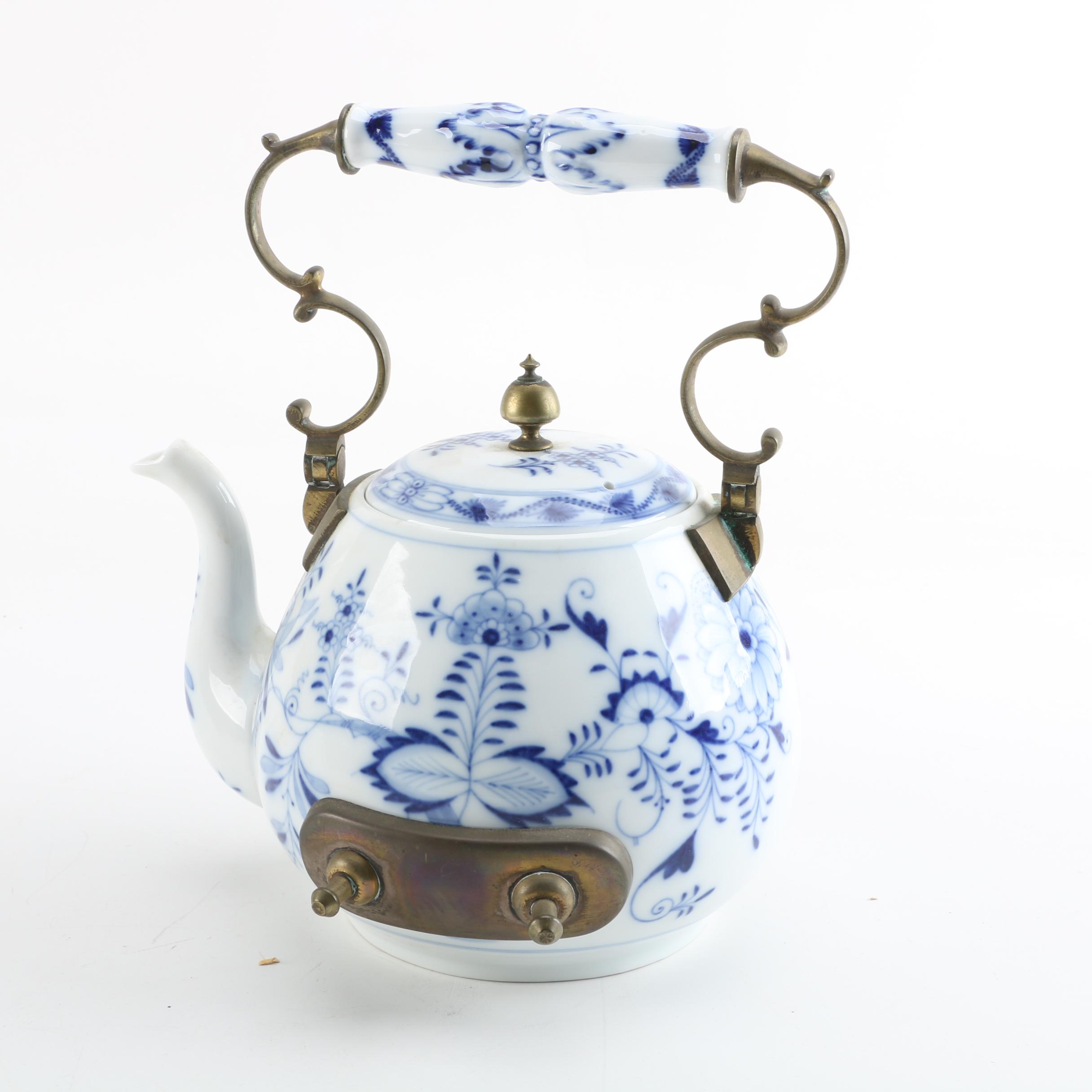 Antique Carl Teichert Meissen "Blue Onion" Porcelain Teapot