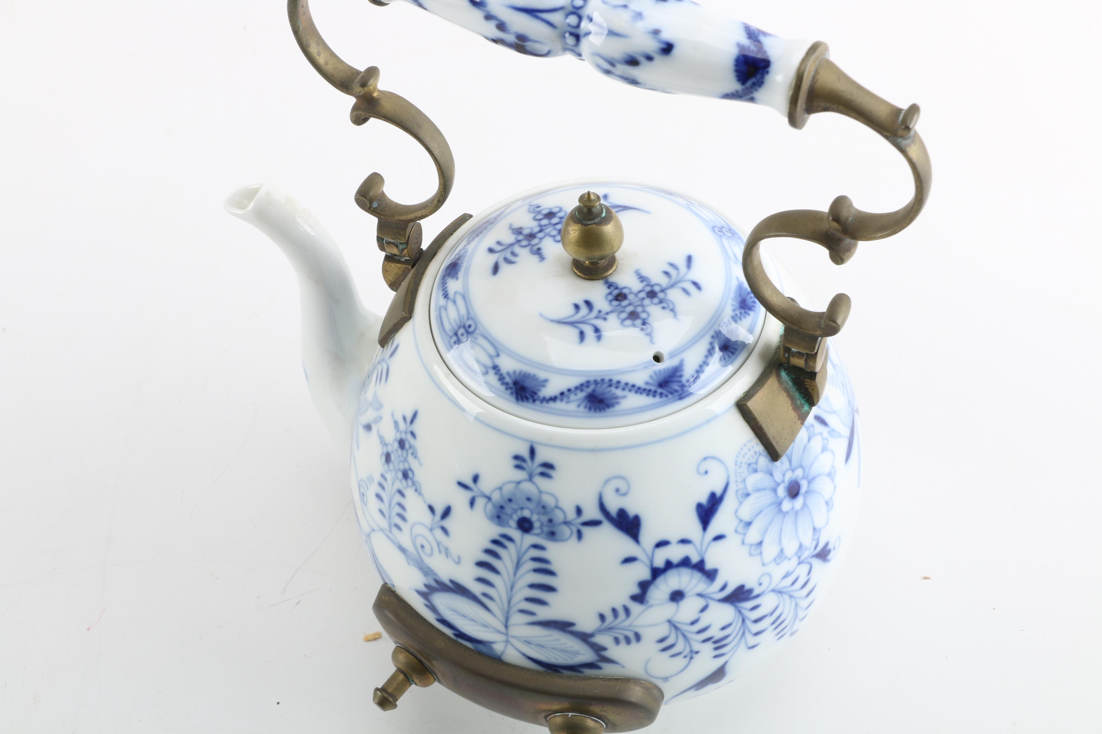 Antique Carl Teichert Meissen "Blue Onion" Porcelain Teapot