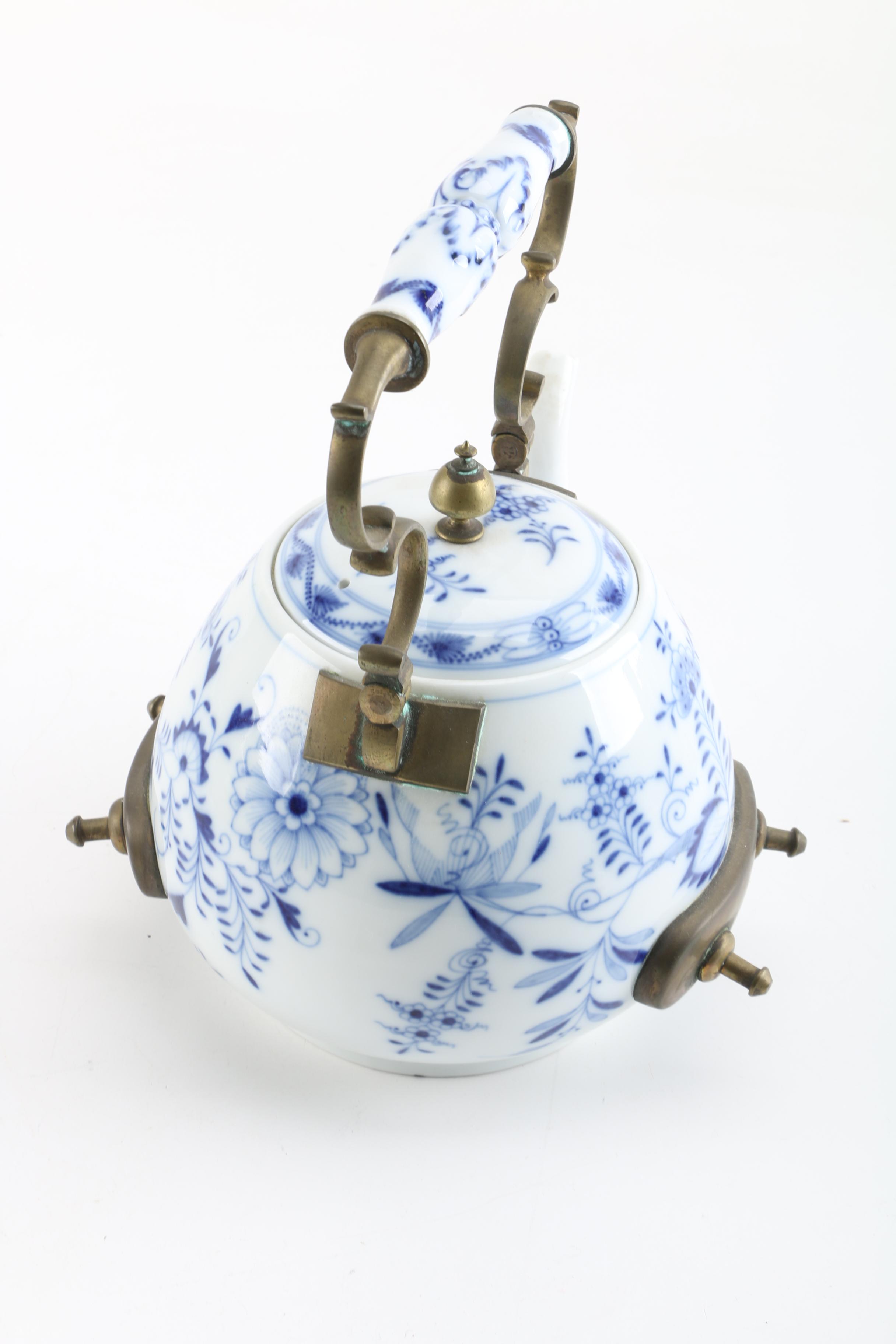 Antique Carl Teichert Meissen "Blue Onion" Porcelain Teapot