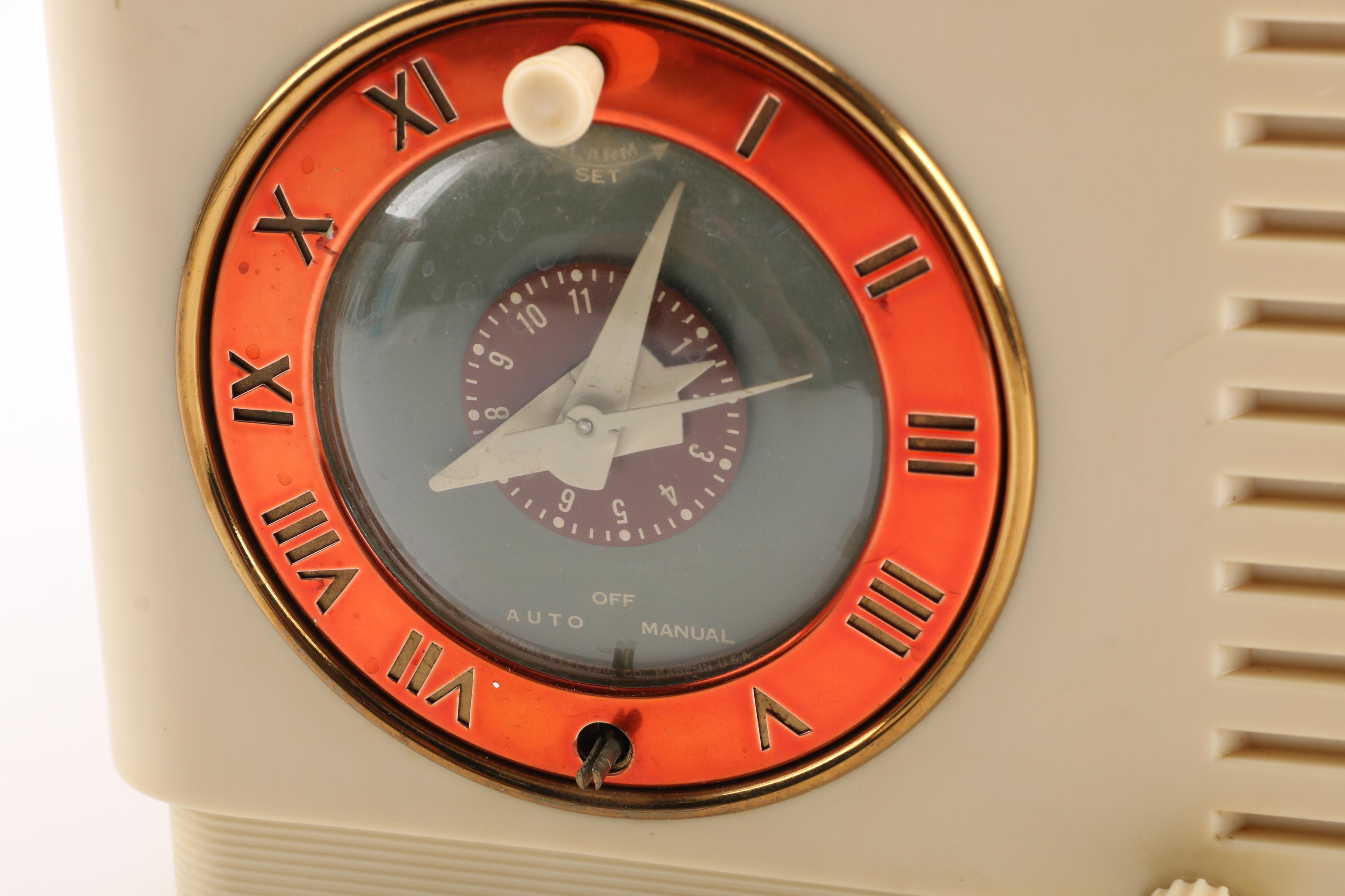 1948 General Electric Model 62 Clock Radio