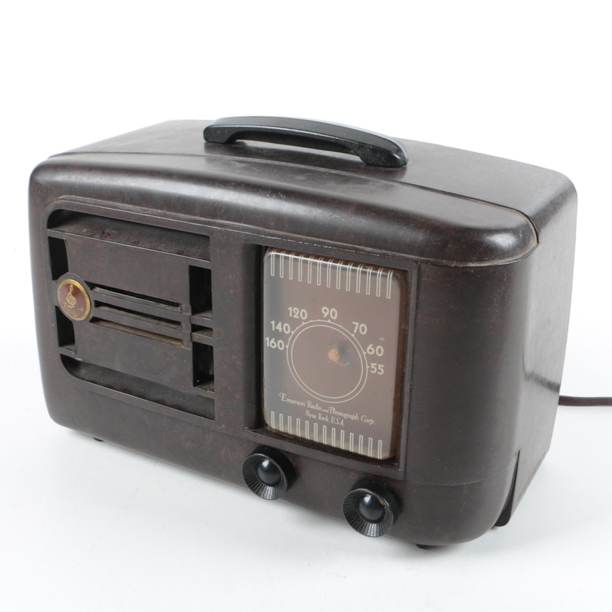 1946 Emerson 507 Model Bakelite Radio
