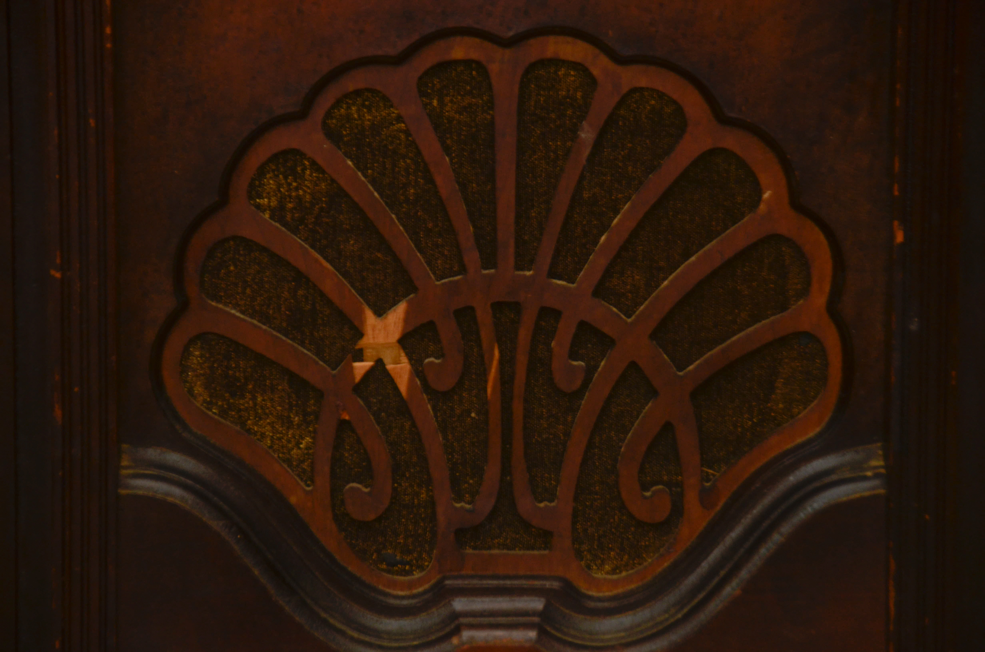 1930 Philco Model 95 Lowboy Console Radio