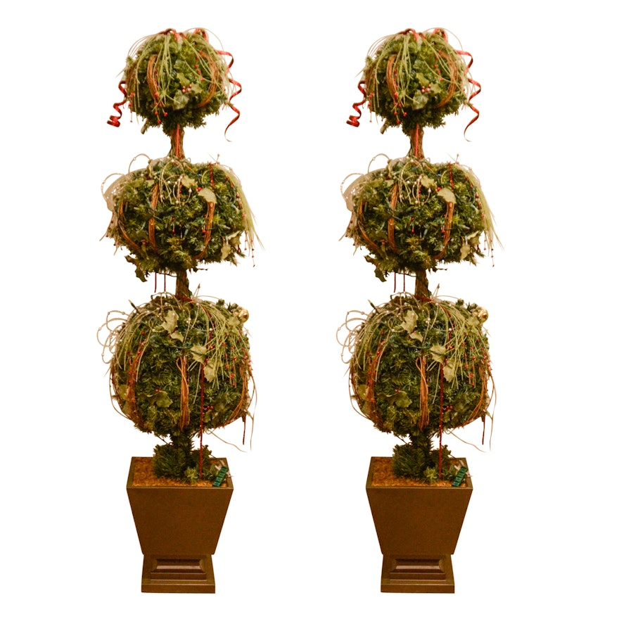 Artificial Potted Christmas Topiary Tree Plants with Garland