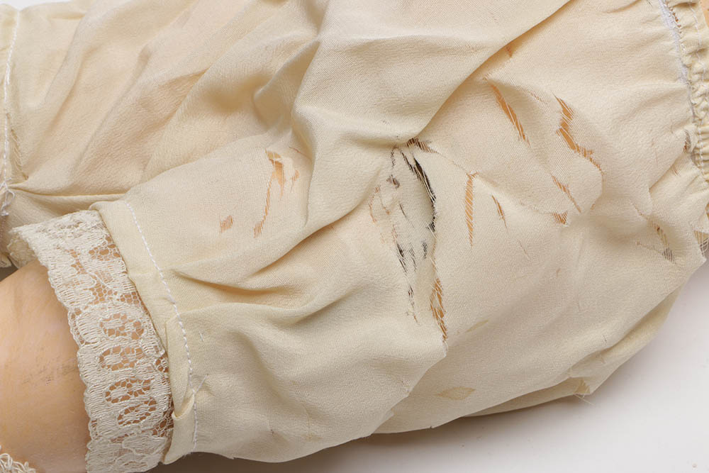 Antique Doll with Bébé Jumeau Diplôme d'Honneur Body