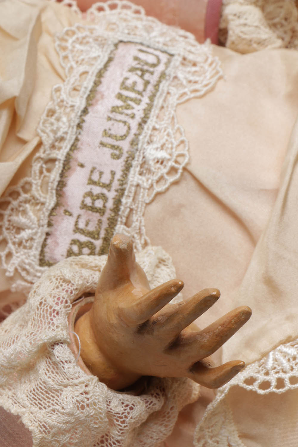 Antique Doll with Bébé Jumeau Diplôme d'Honneur Body