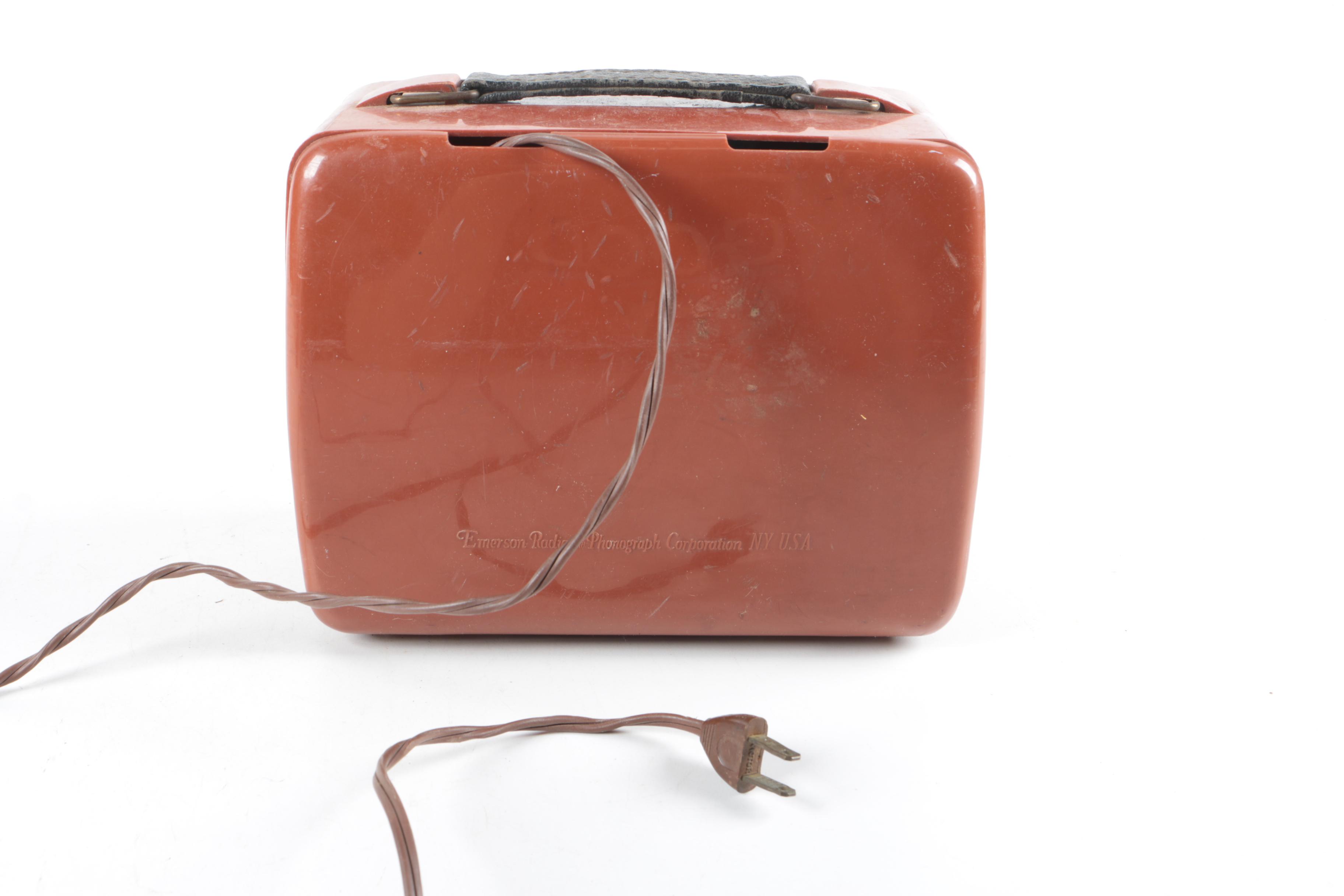 1950s Emerson Model 646 AM Radio