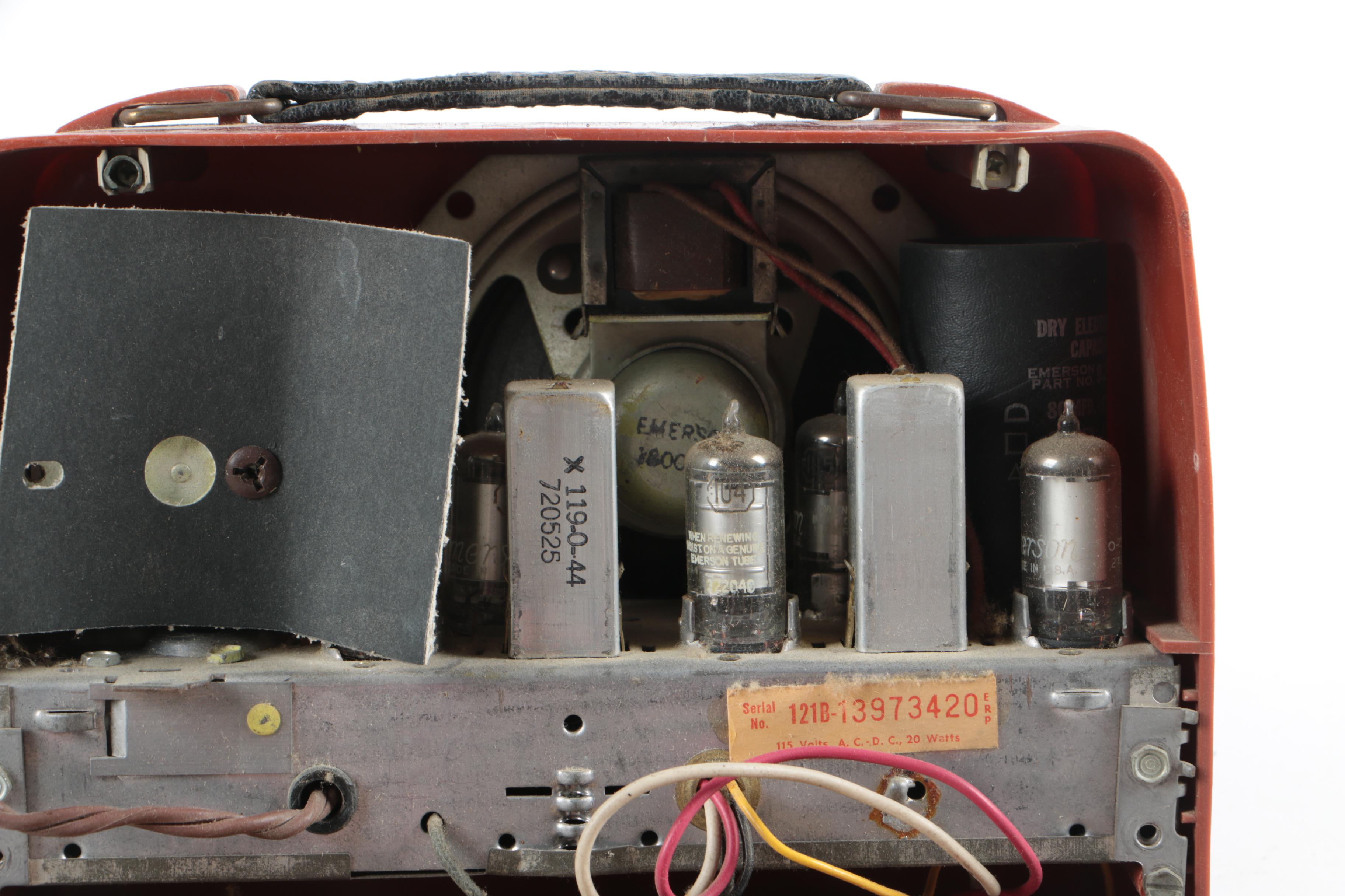 1950s Emerson Model 646 AM Radio