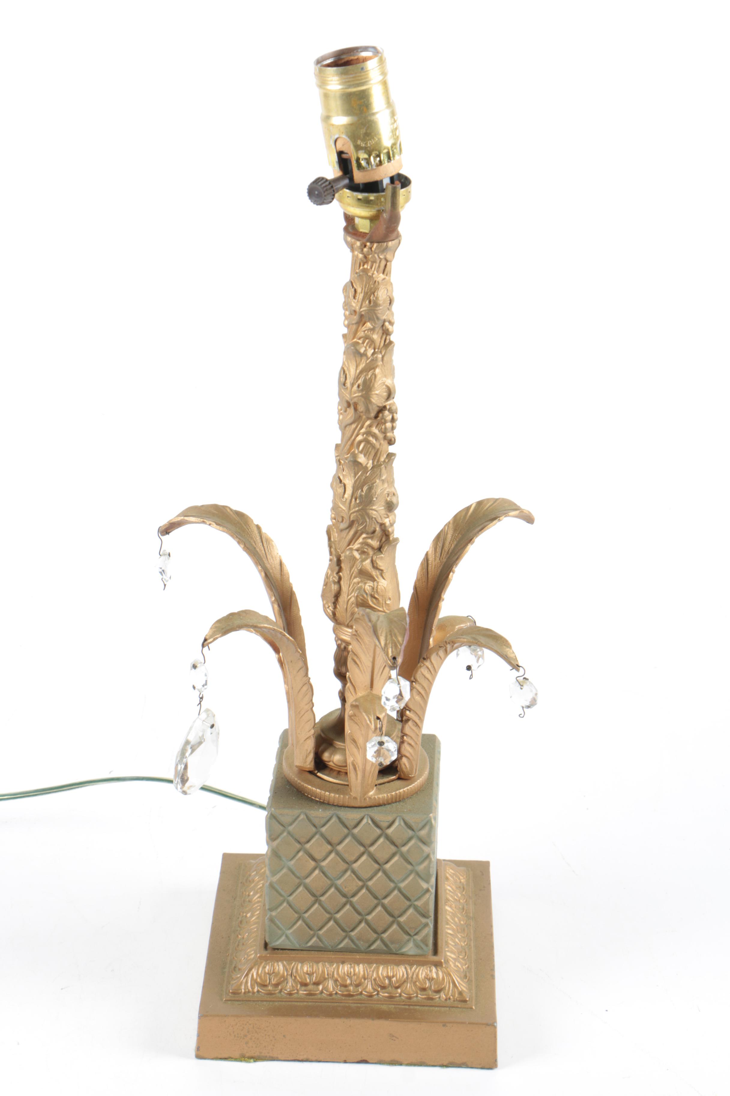 Hollywood Recency Style Table Lamp With Prisms