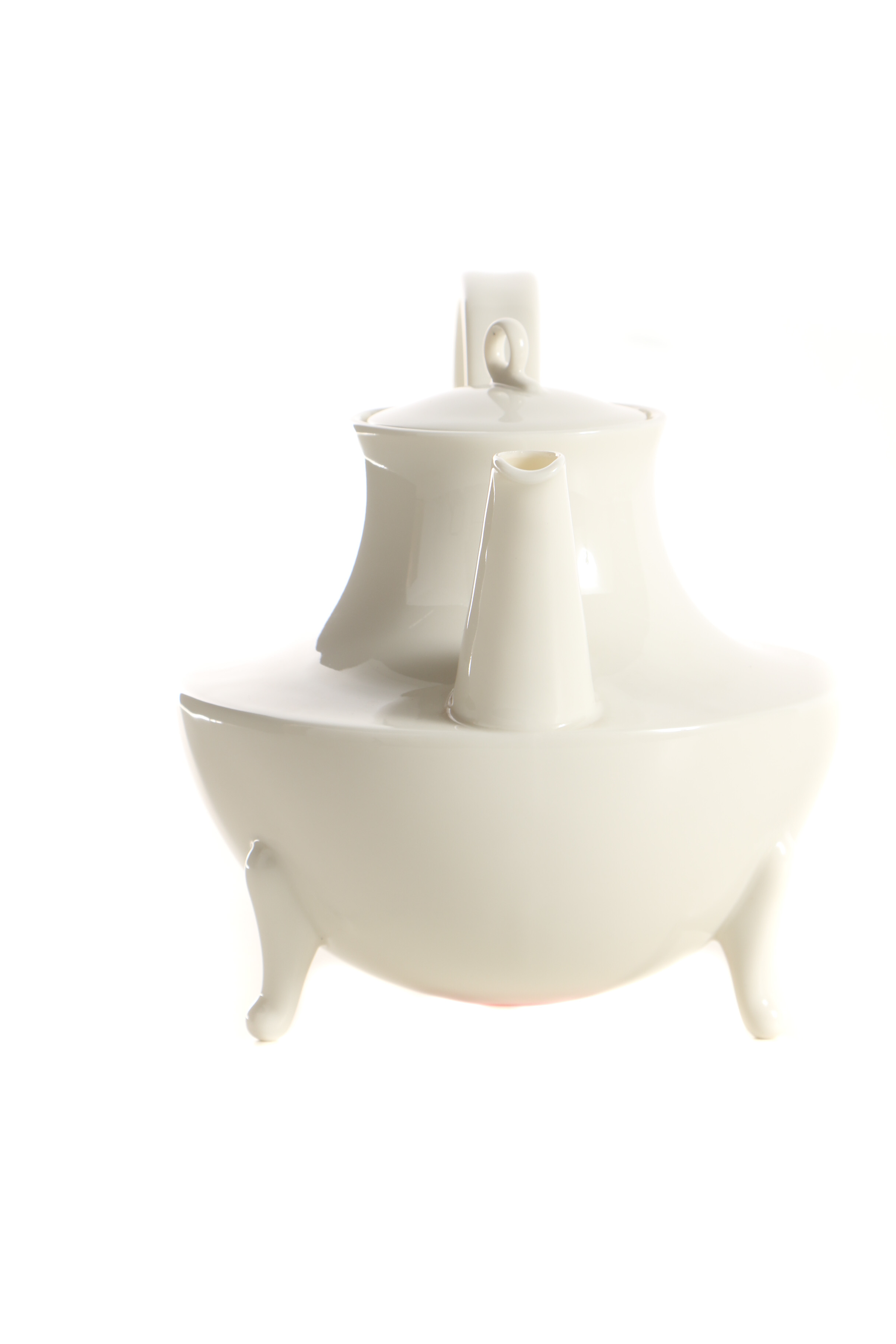 Oscar Tusquets Blanca "Victoria" Porcelain Teapot