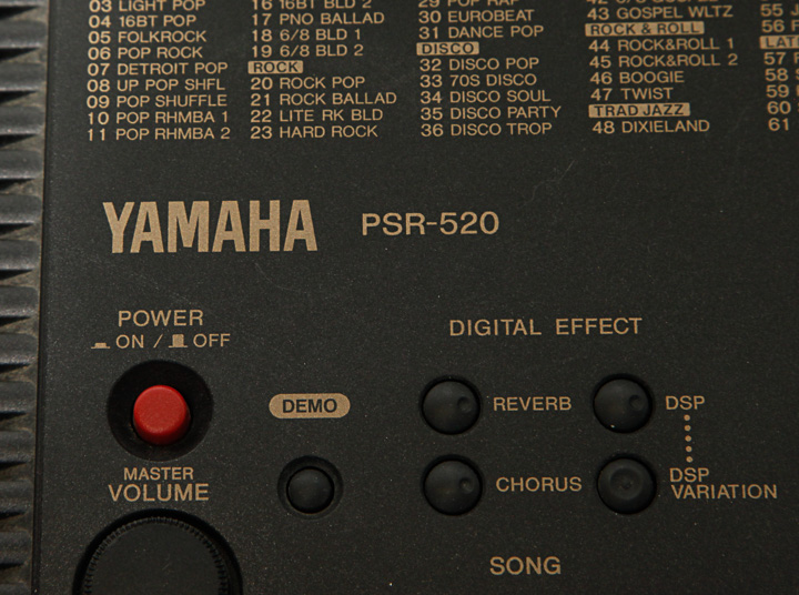 Yamaha PSR-520 Keyboard with Stand and Music Cartridge