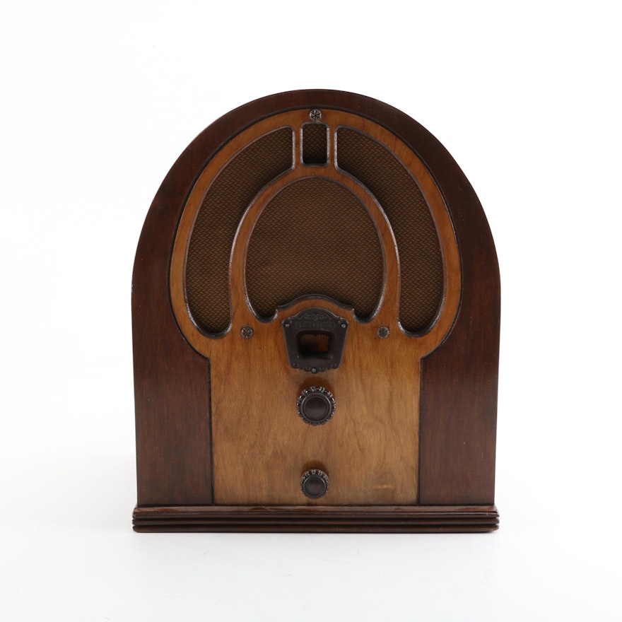 1932 Philco Jr. Model 80 Cathedral Style Tabletop Radio