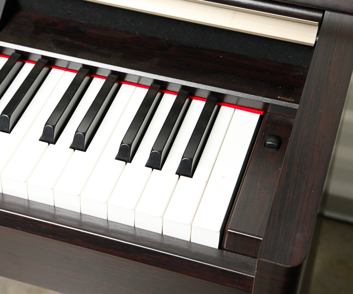 Yamaha Arius YDP-223 Digital Piano