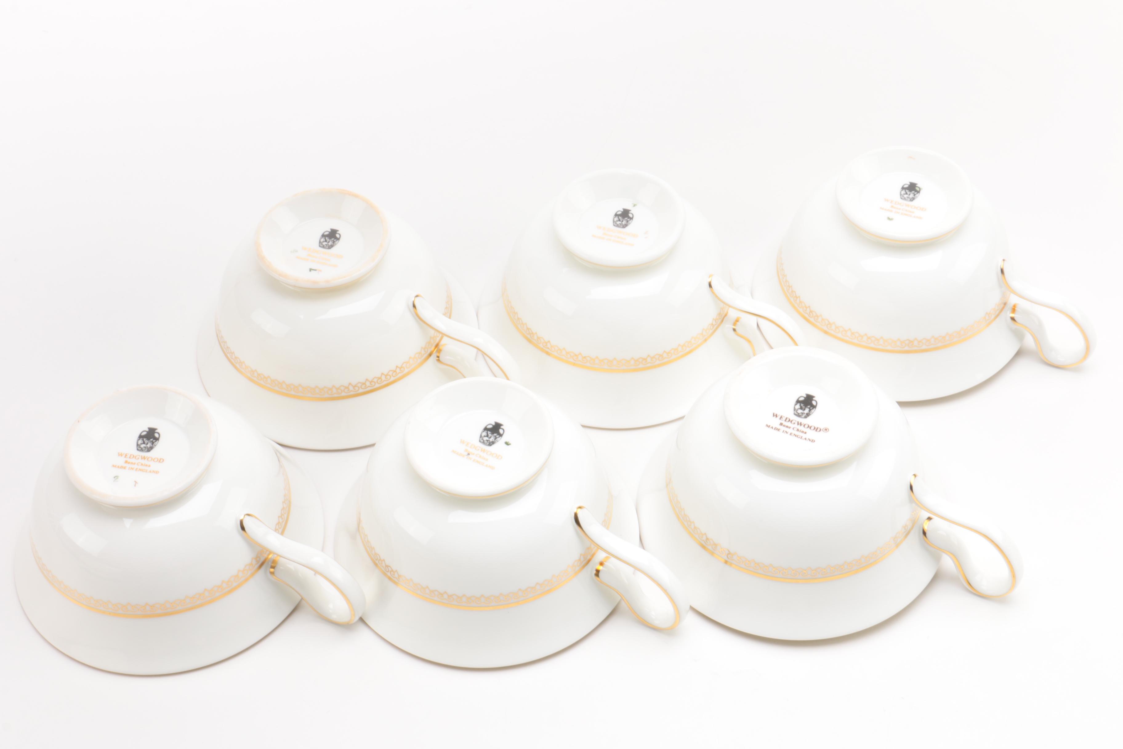 Wedgwood 'Columbia Sage Green' Dinnerware