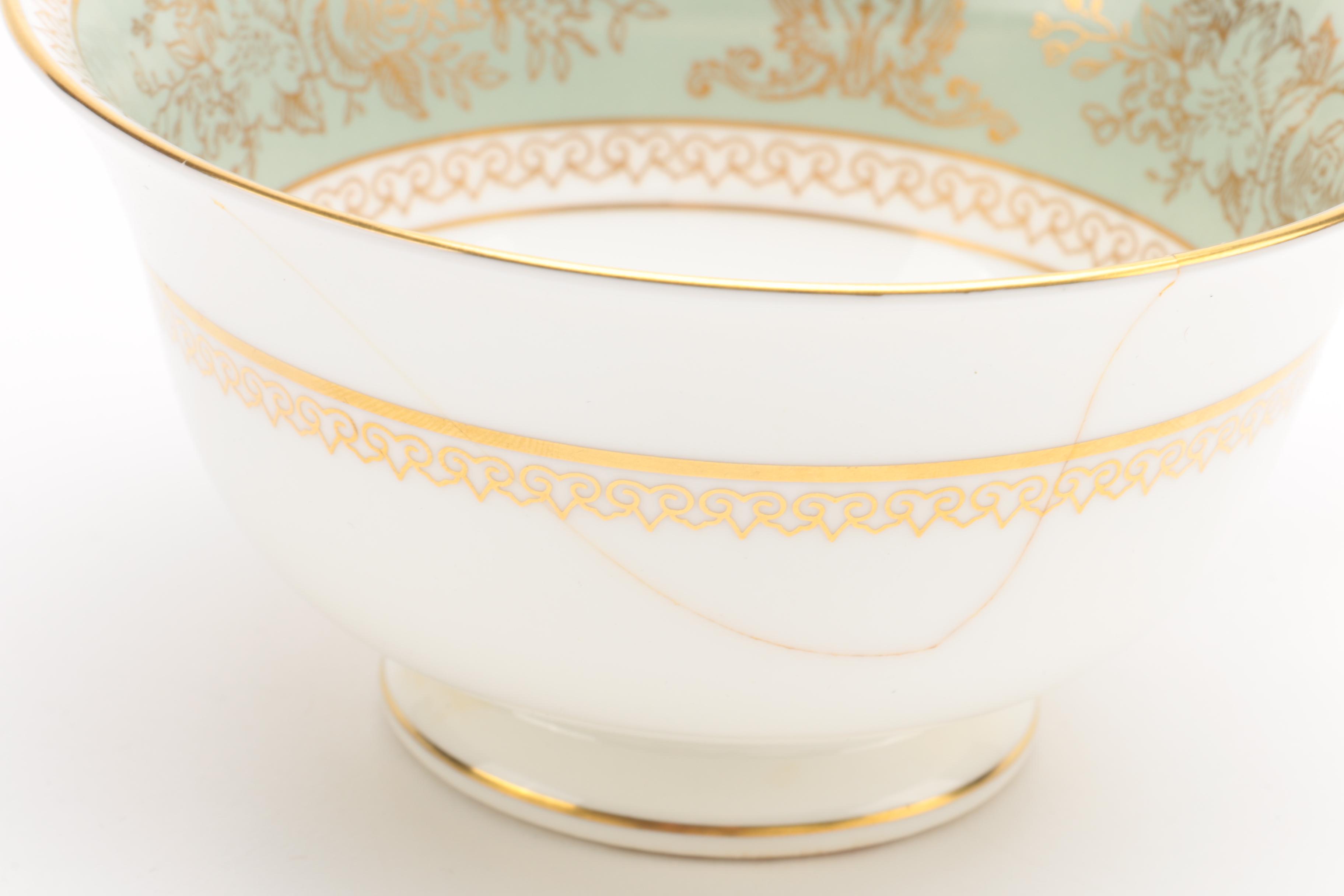 Wedgwood 'Columbia Sage Green' Dinnerware
