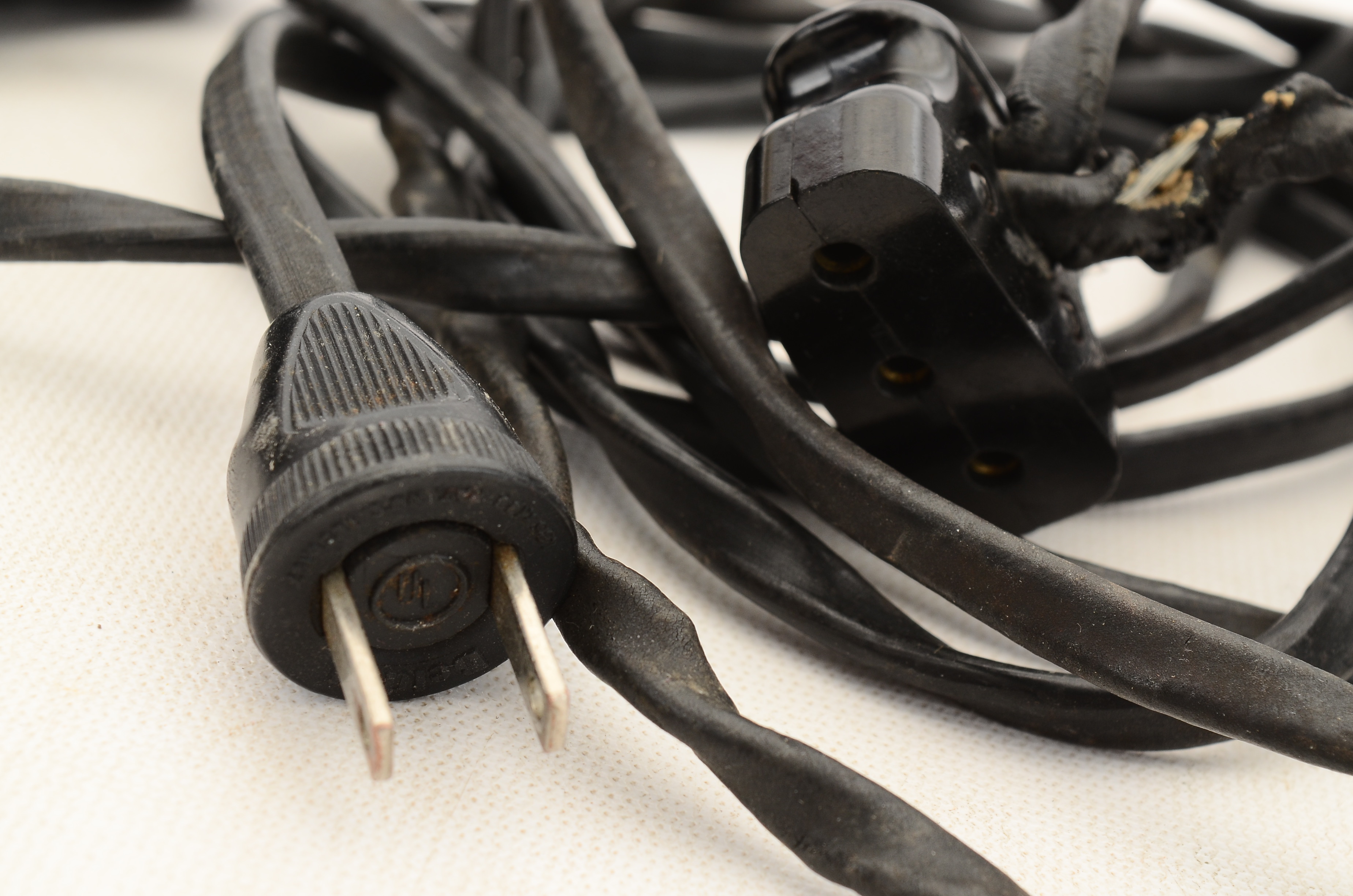 Vintage Portable Electric Singer Sewing Machine, Model 221-1